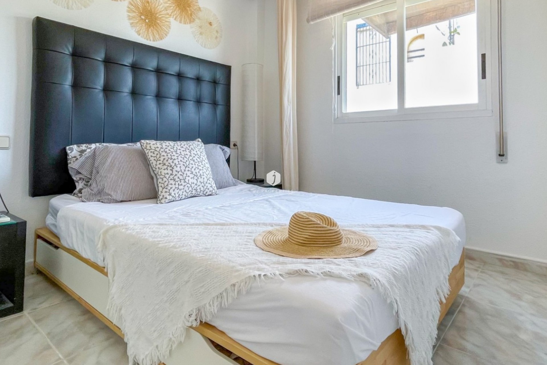 D'occasion - Chalet -
Torrevieja - Costa Blanca