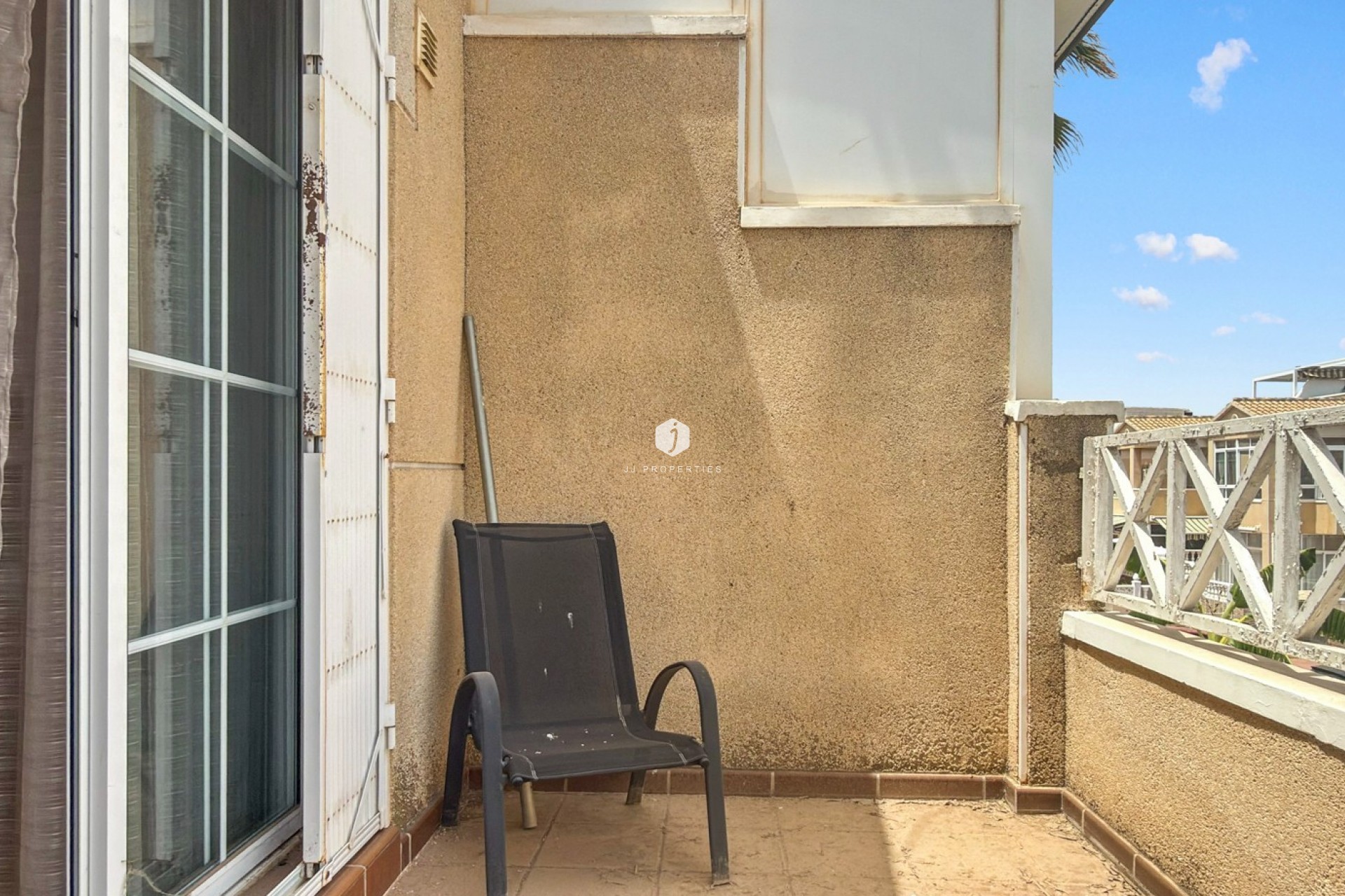 D'occasion - Chalet -
Torrevieja - Costa Blanca