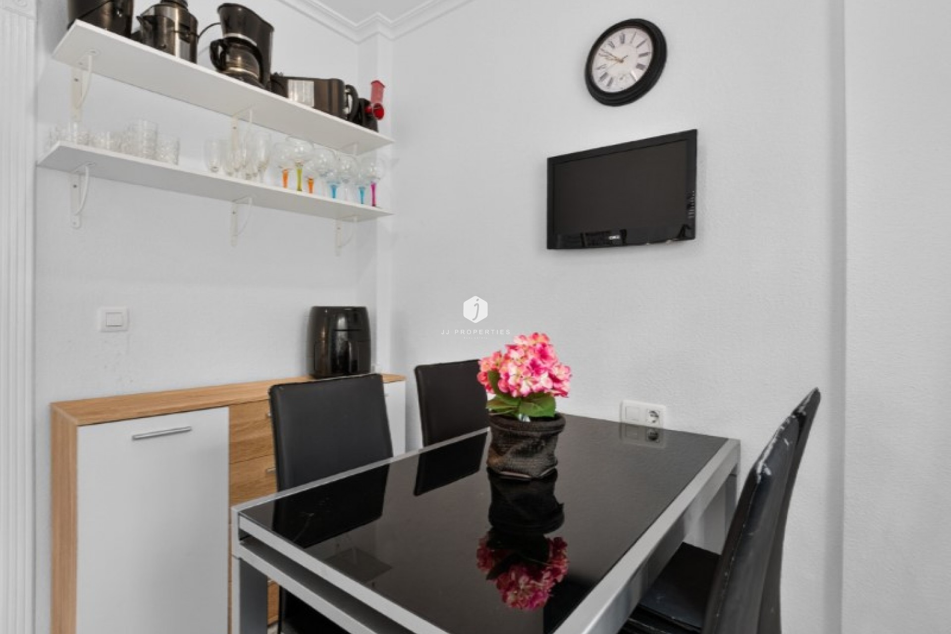 D'occasion - Chalet -
Torrevieja - Costa Blanca