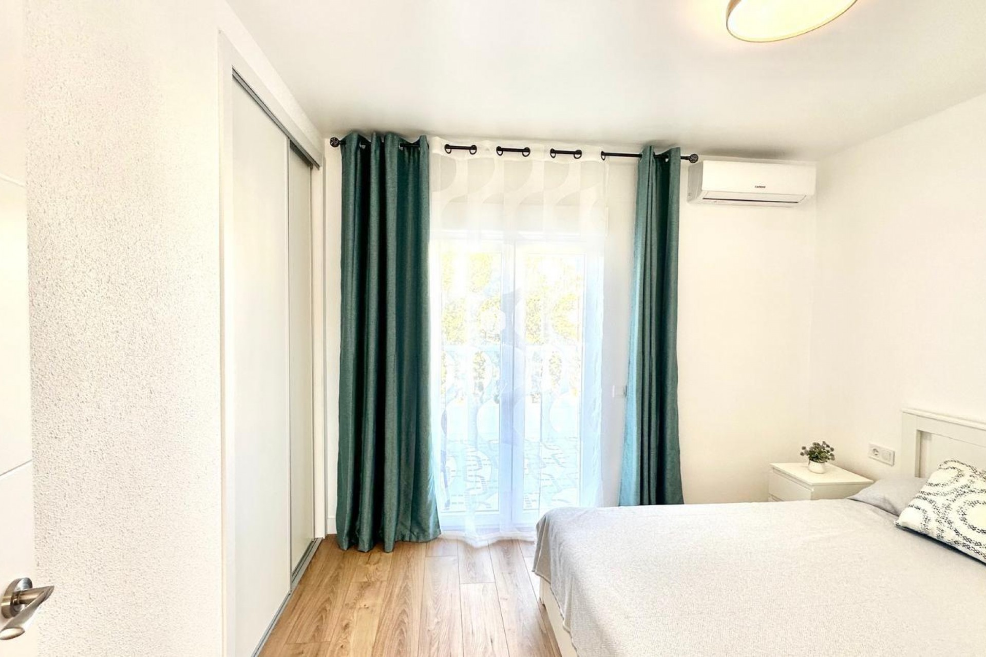 D'occasion - Chalet -
Torrevieja - Estacion de autobuses