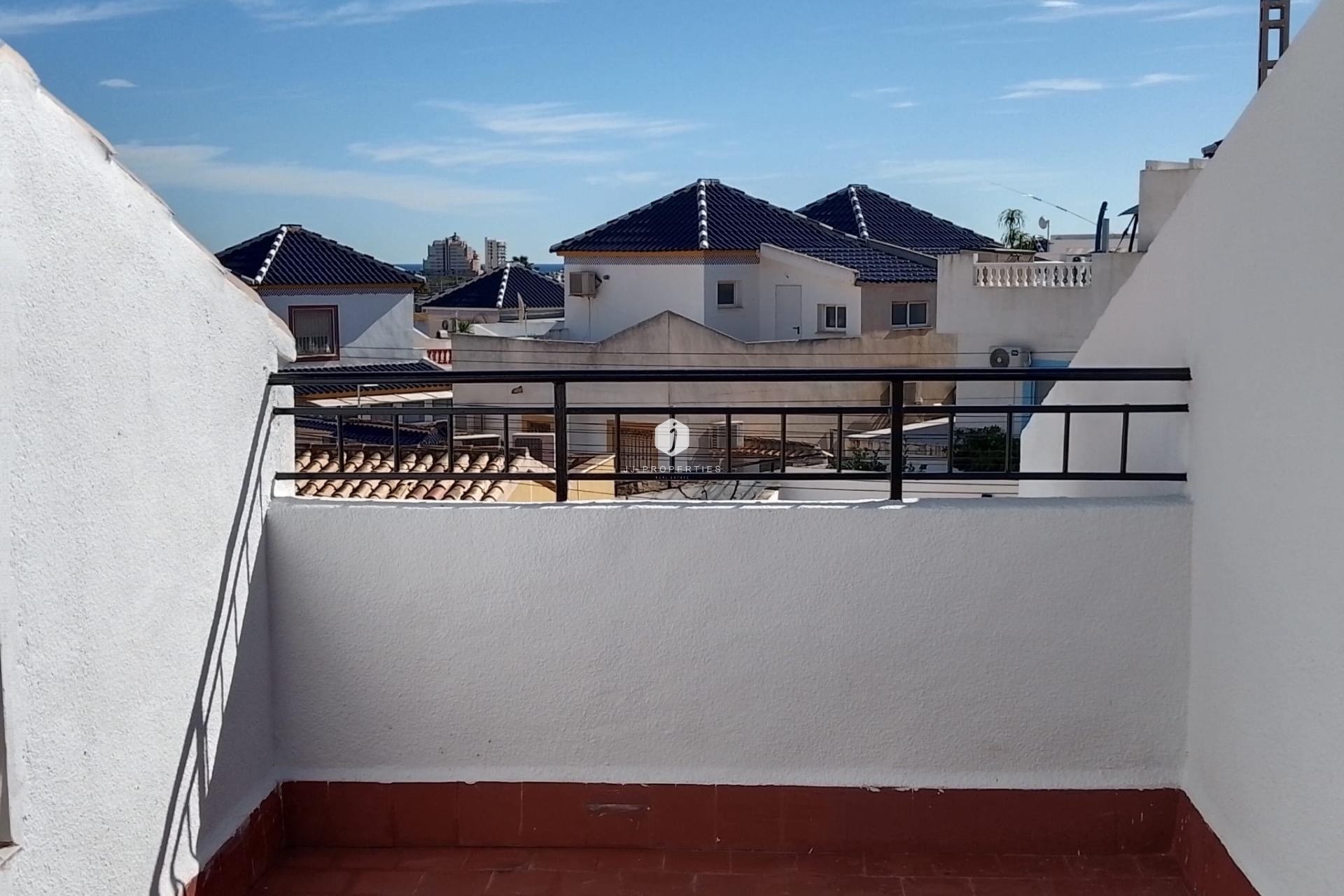 D'occasion - Chalet -
Torrevieja - Los Balcones