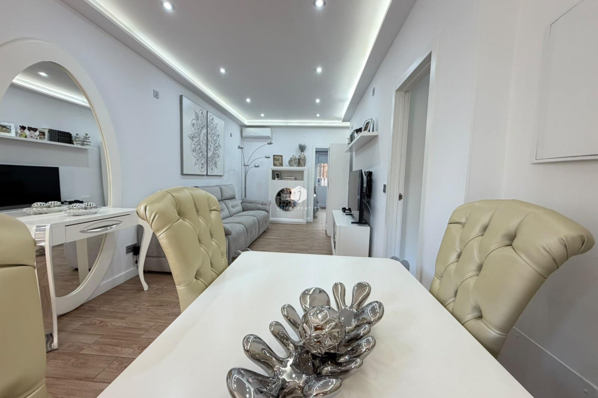 D'occasion - Chalet -
Torrevieja - Nueva Torrevieja