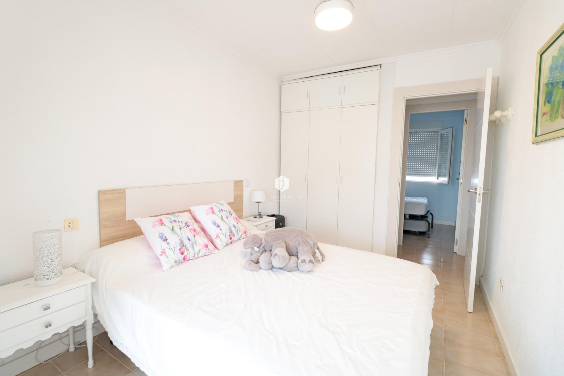 D'occasion - Chalet -
Torrevieja - Playa de los Naufragos
