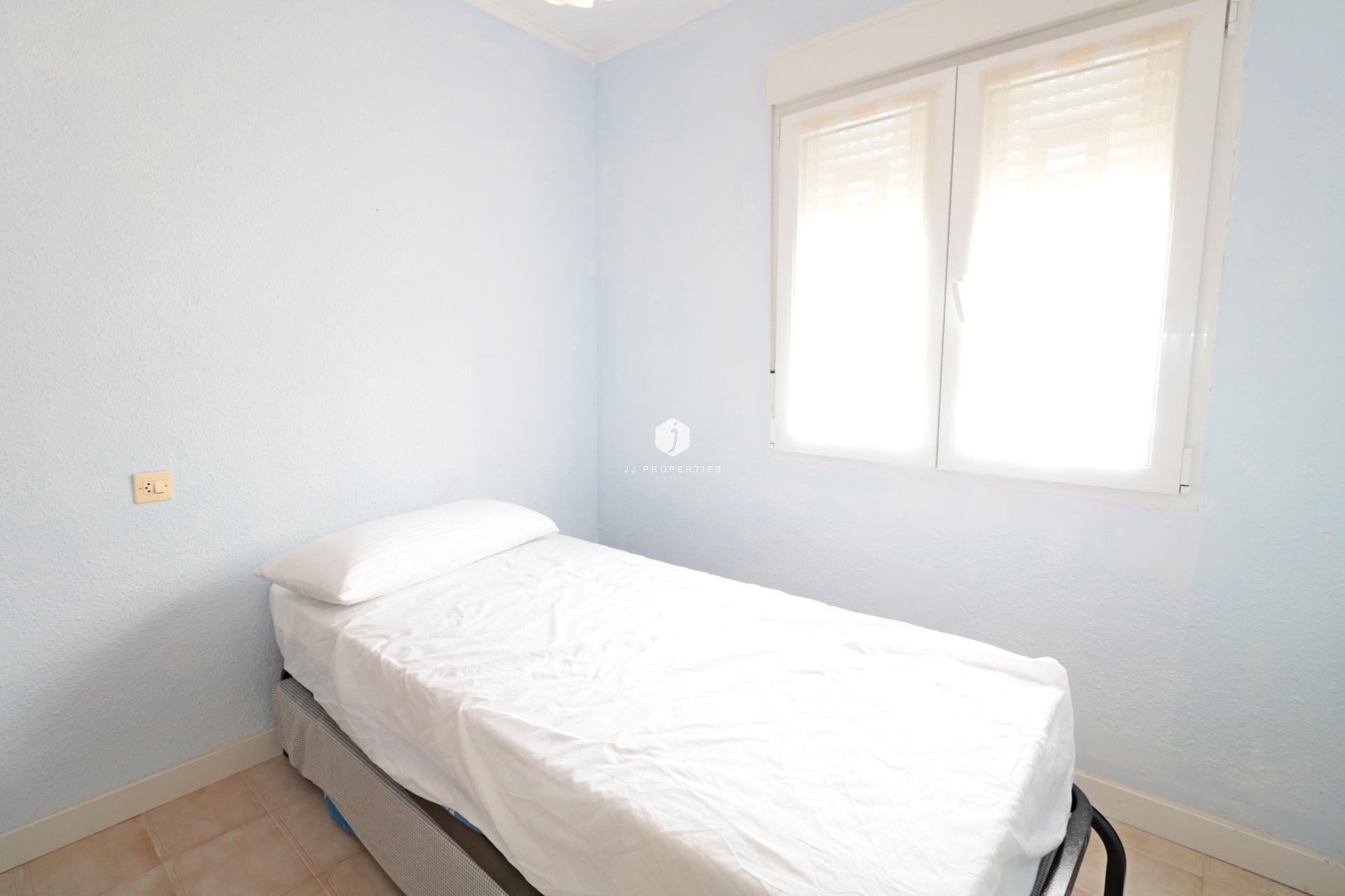 D'occasion - Chalet -
Torrevieja - Playa de los Naufragos