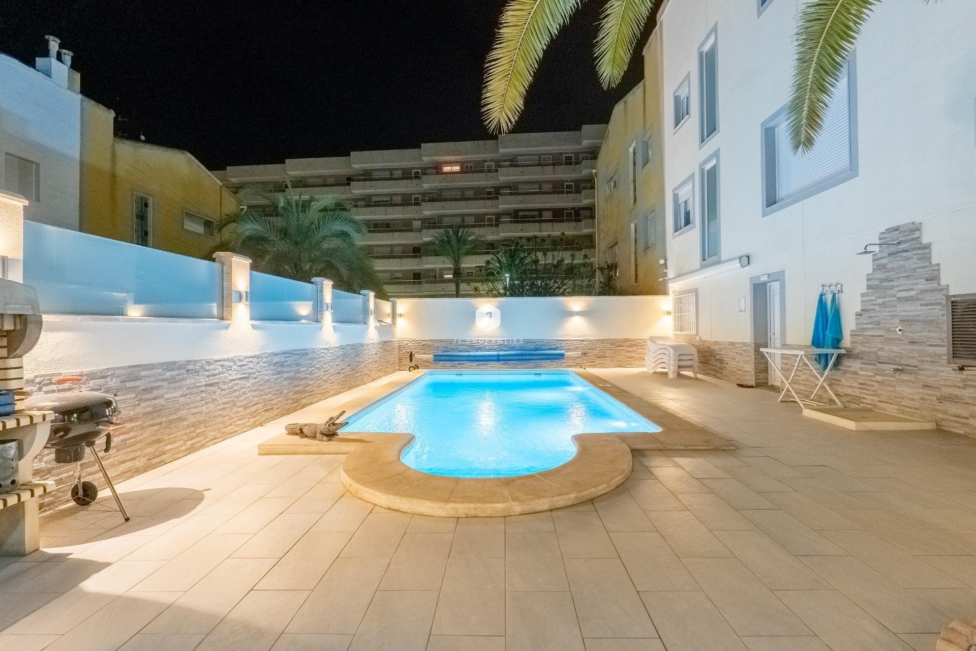 D'occasion - Chalet -
Torrevieja - Punta prima