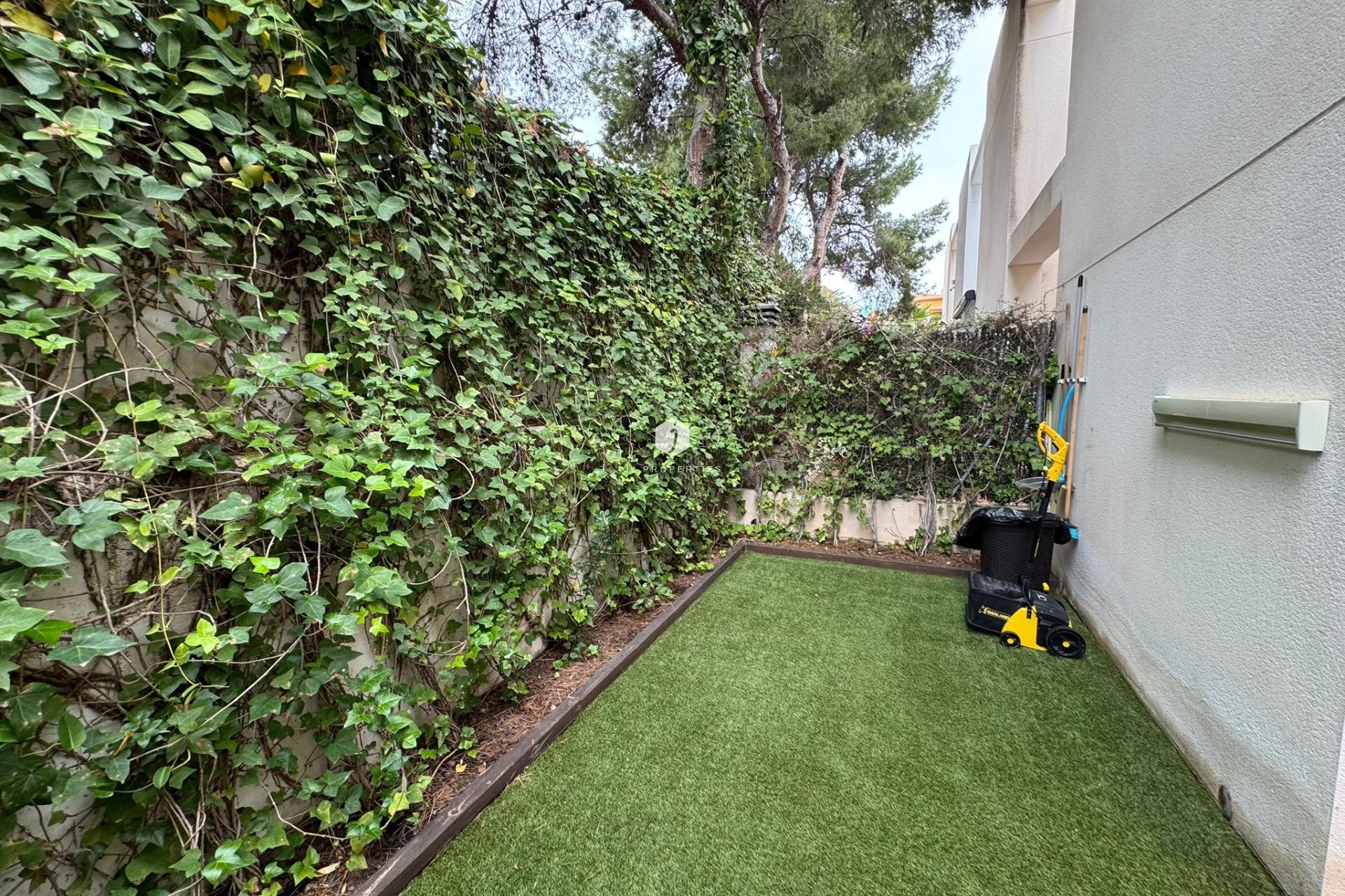 D'occasion - Chalet -
Torrevieja - Punta prima