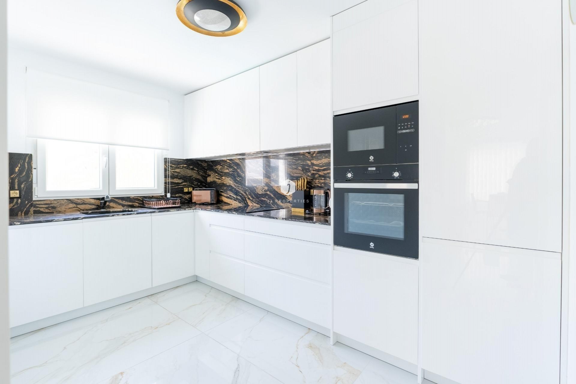 D'occasion - Chalet -
Torrevieja - Punta prima
