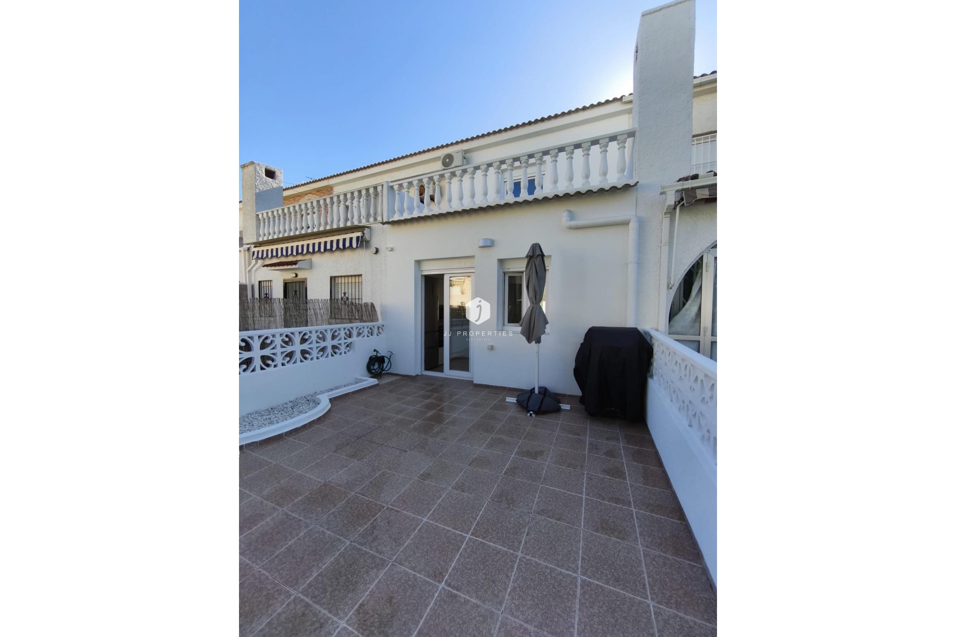 D'occasion - Chalet -
Torrevieja