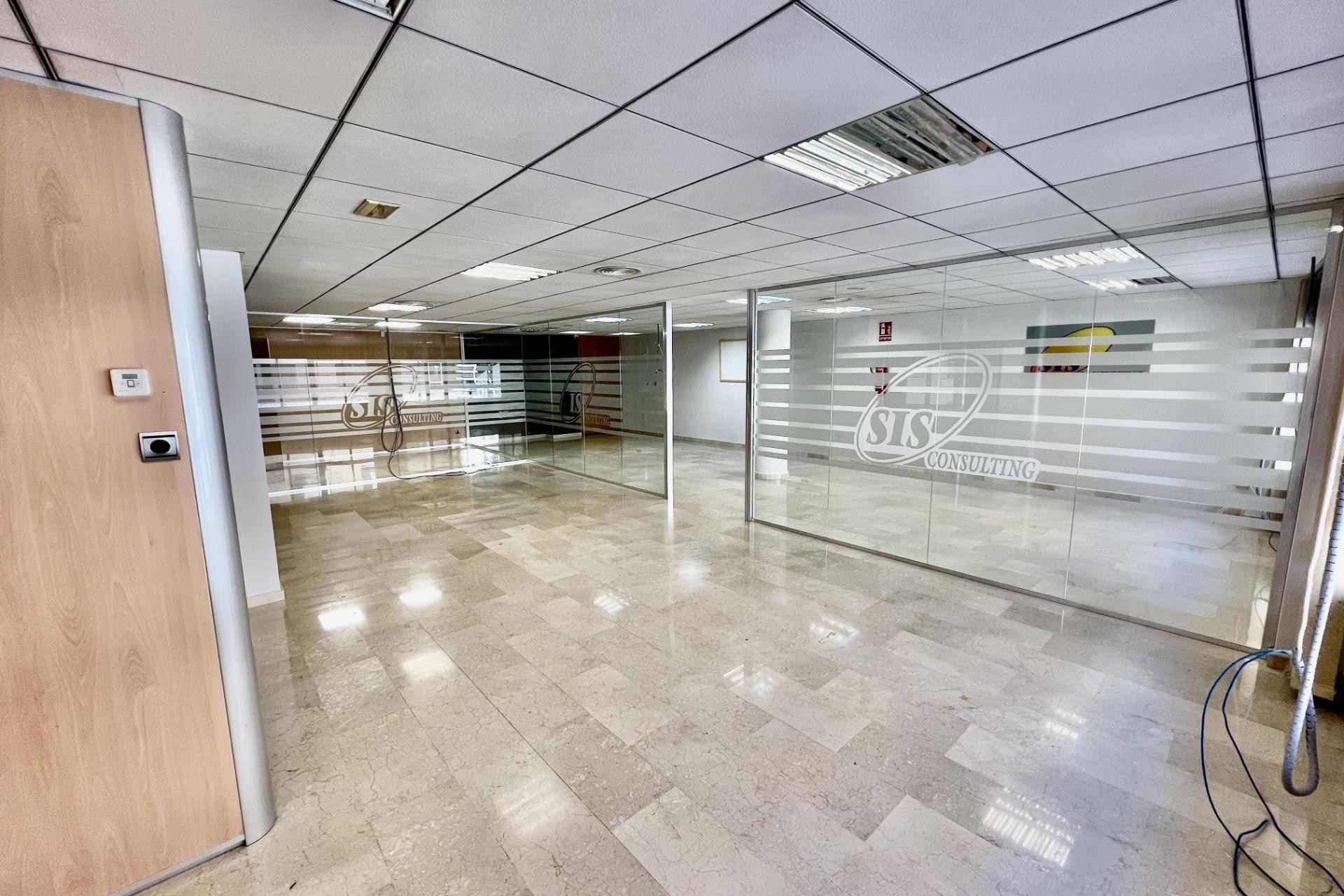 D'occasion - Commercial -
Orihuela - Zona Centro