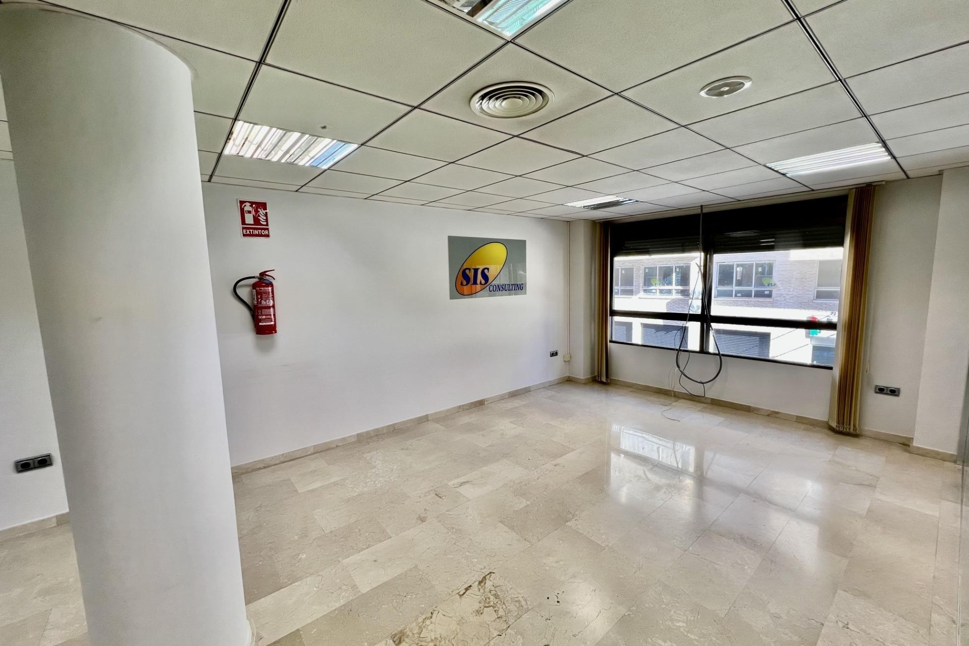 D'occasion - Commercial -
Orihuela - Zona Centro