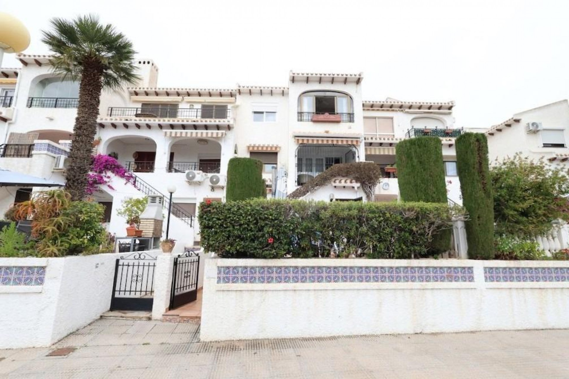 D'occasion - Duplex -
Cabo Roig - Costa Blanca