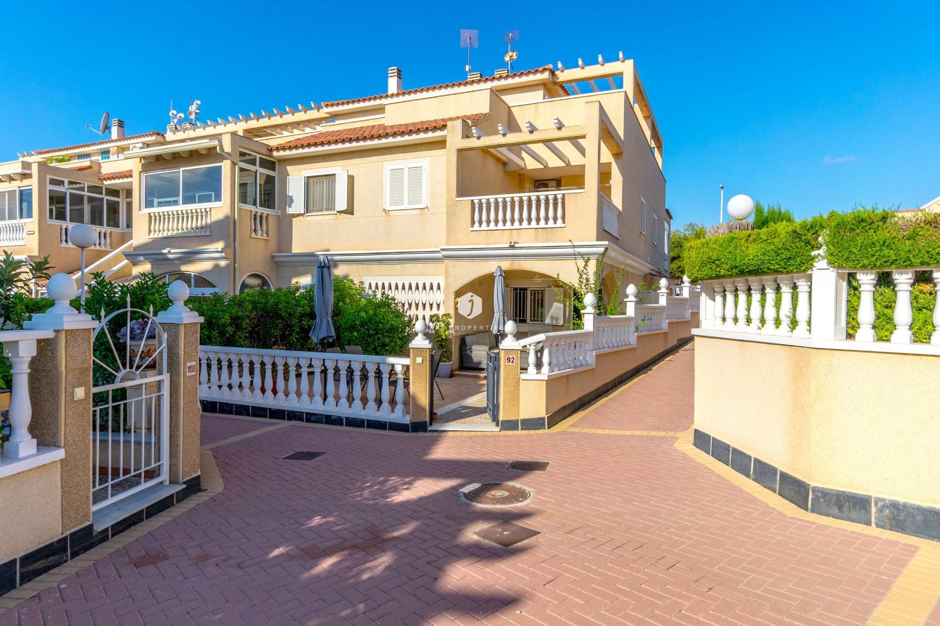 D'occasion - Duplex -
Orihuela Costa - Playa Flamenca
