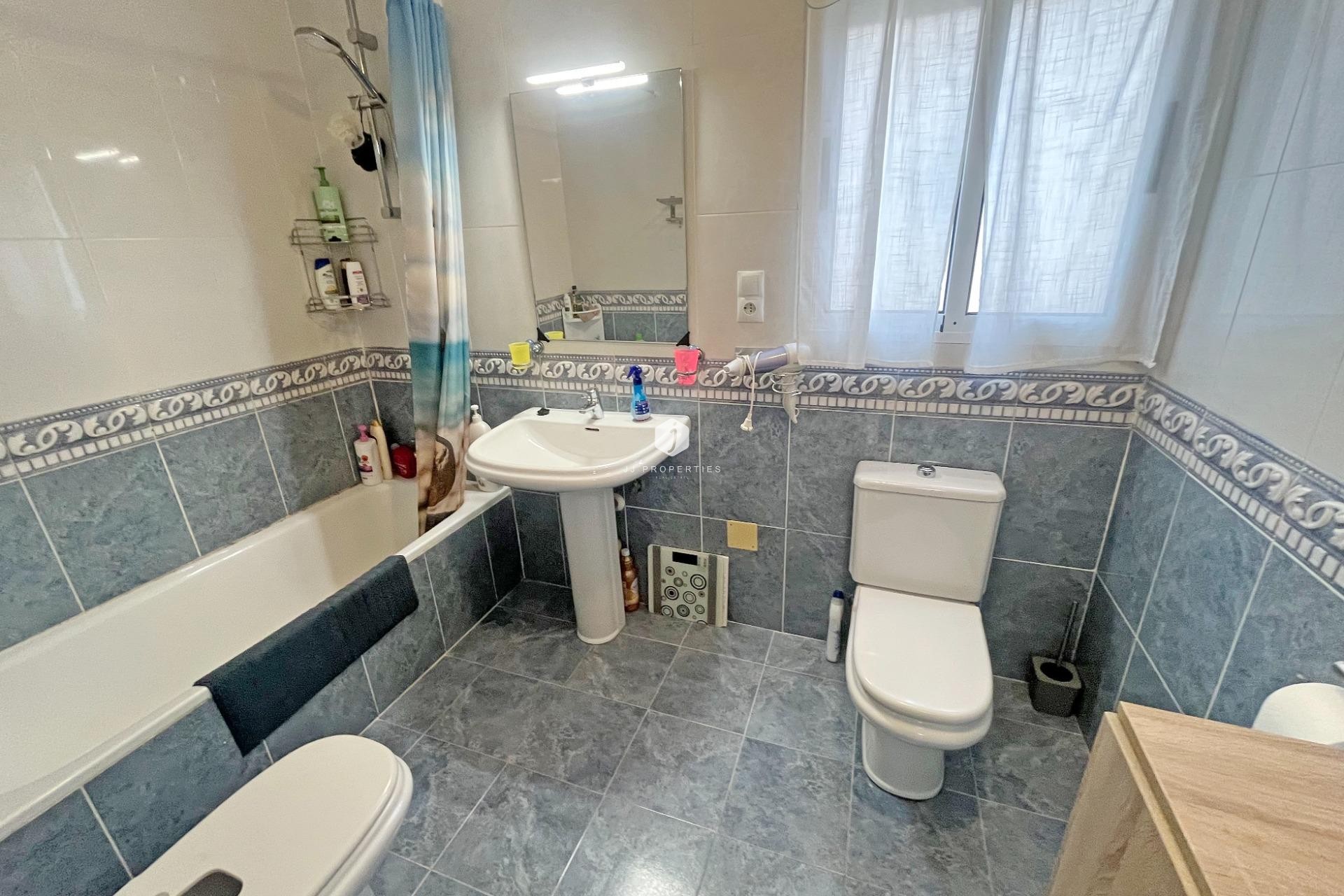 D'occasion - Duplex -
San Miguel de Salinas - Las Filipinas