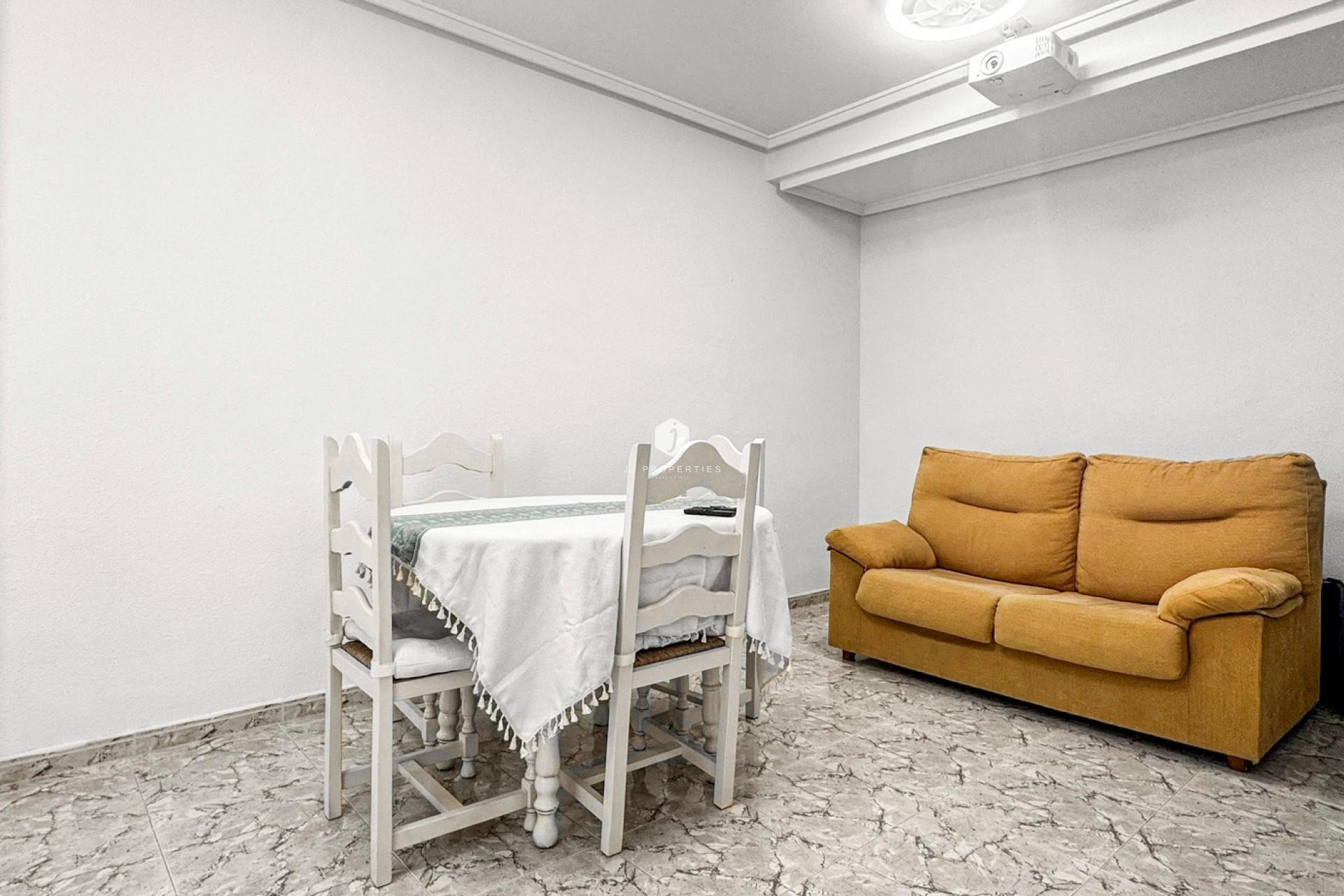 D'occasion - Duplex -
Torrevieja - Costa Blanca