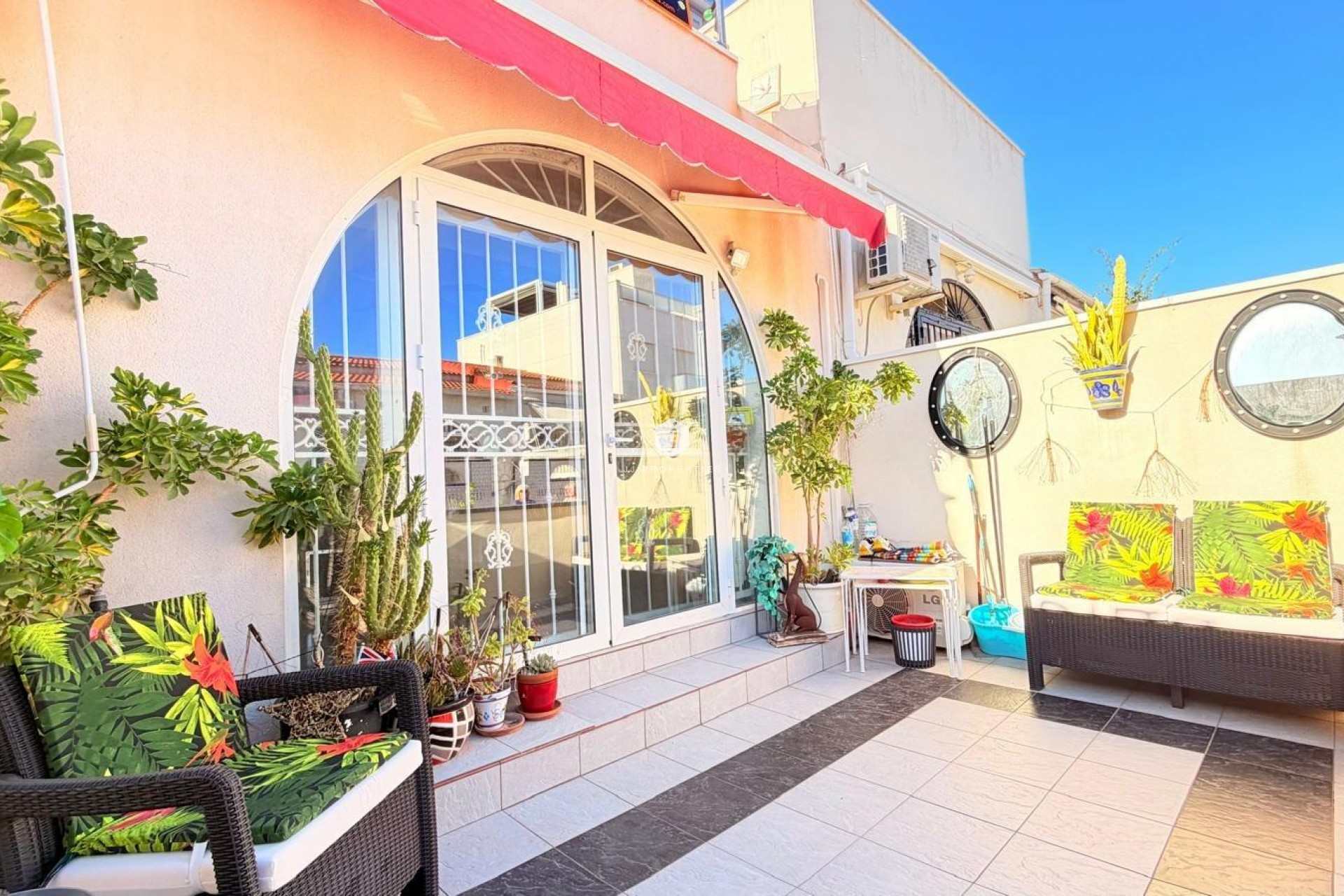 D'occasion - Duplex -
Torrevieja - La Siesta - El Salado - Torreta