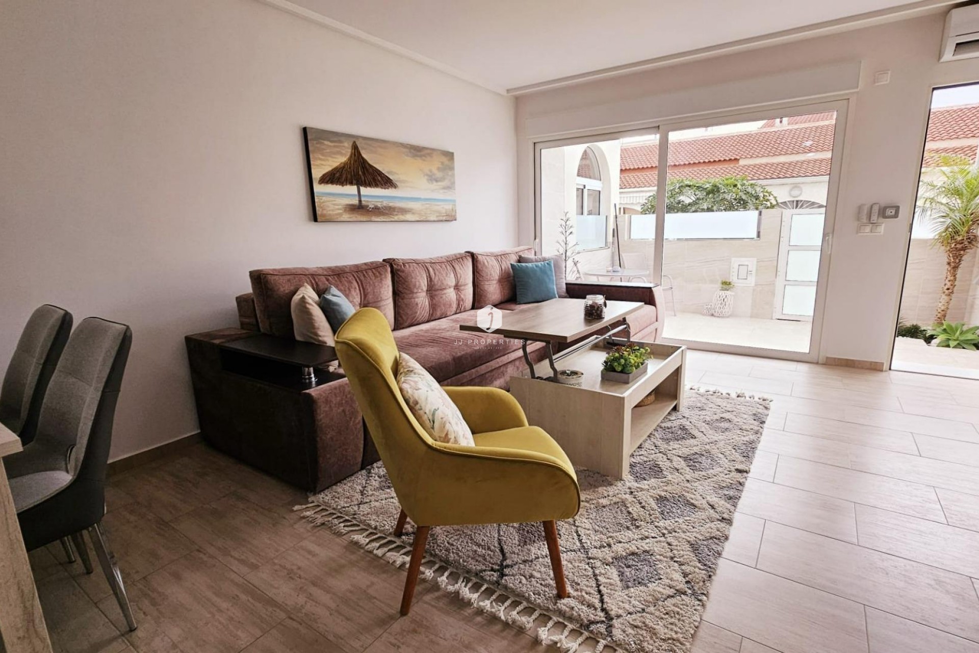 D'occasion - Duplex -
Torrevieja - La siesta