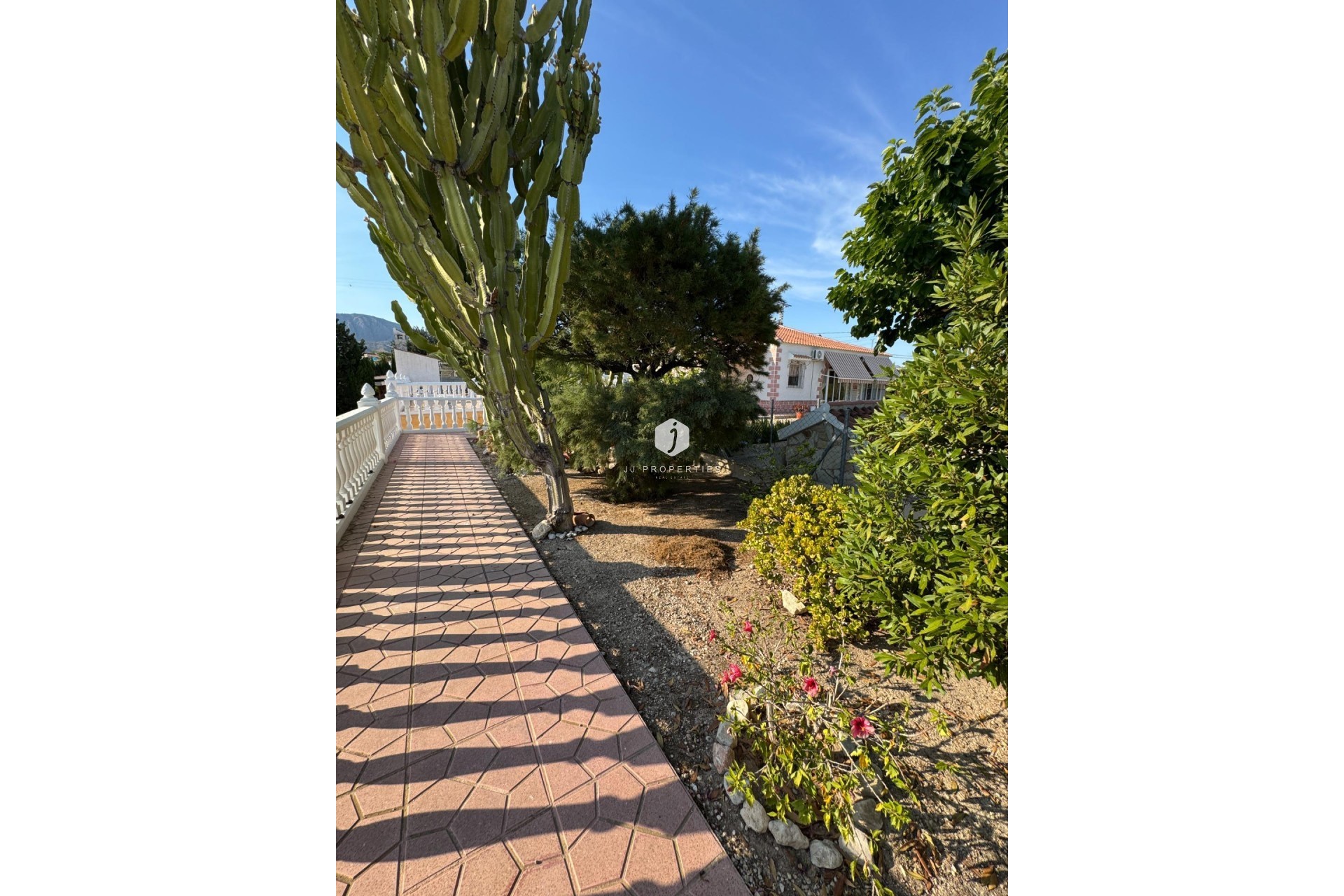 D'occasion - Villa -
Albatera - Partida Lomas