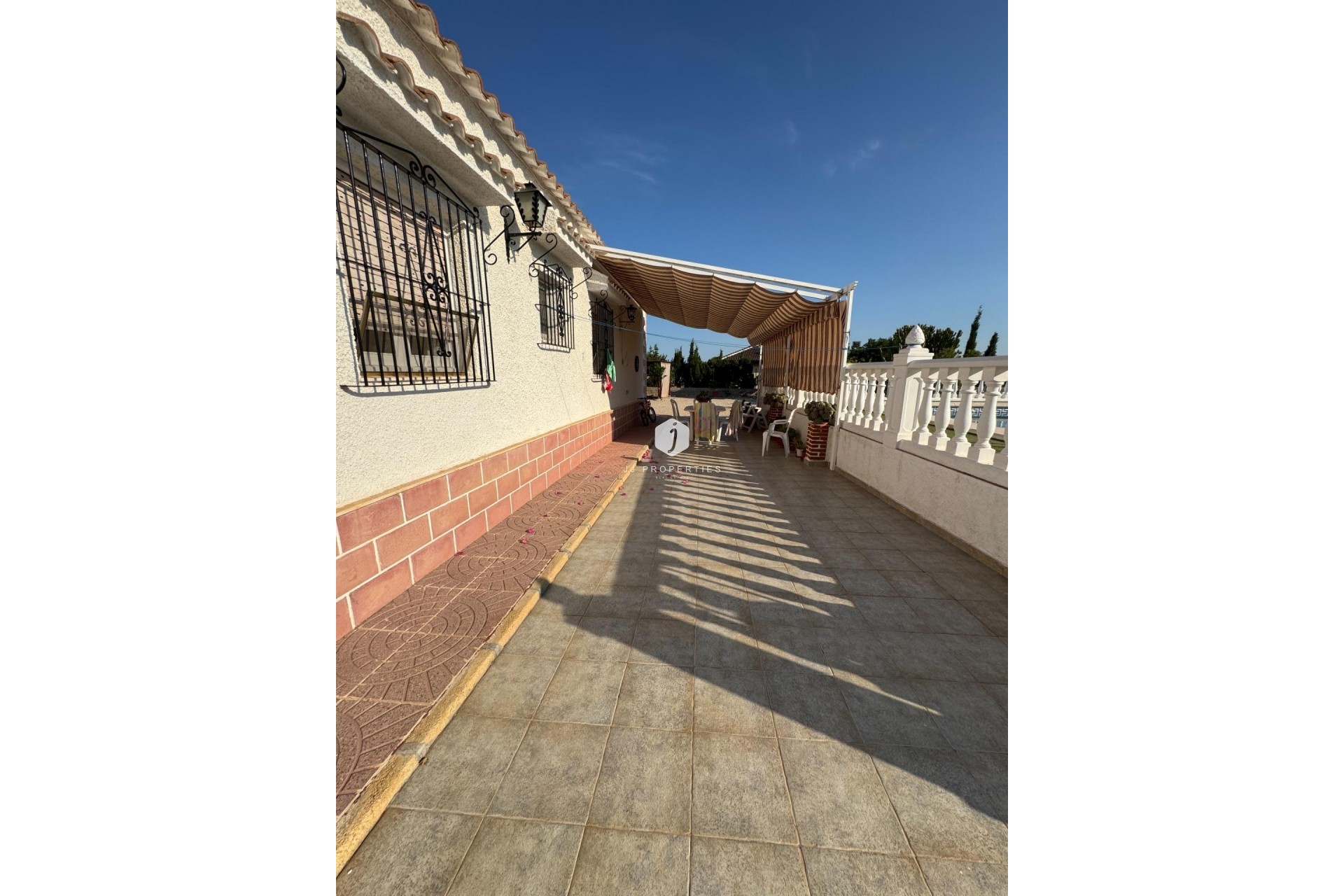 D'occasion - Villa -
Albatera - Partida Lomas