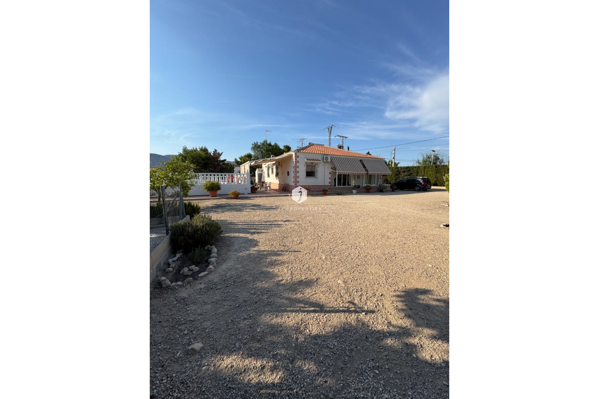 D'occasion - Villa -
Albatera - Partida Lomas