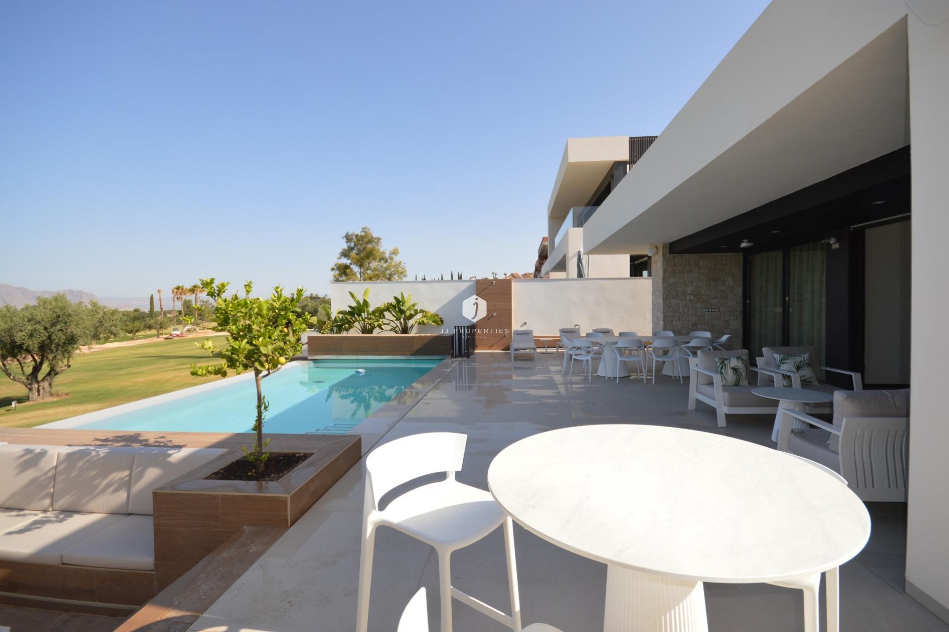D'occasion - Villa -
Algorfa - Comunidad Valenciana