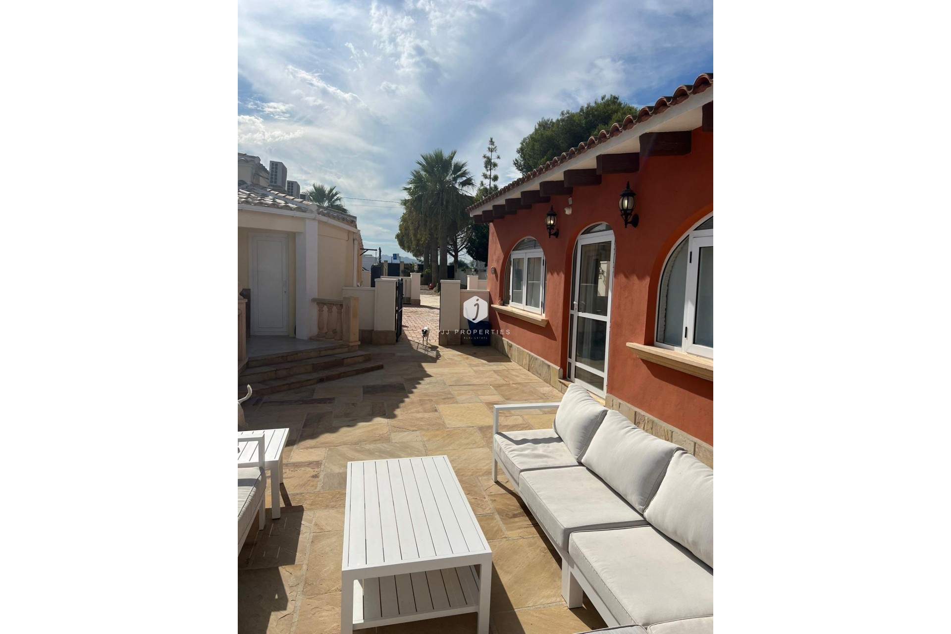 D'occasion - Villa -
Almoradí