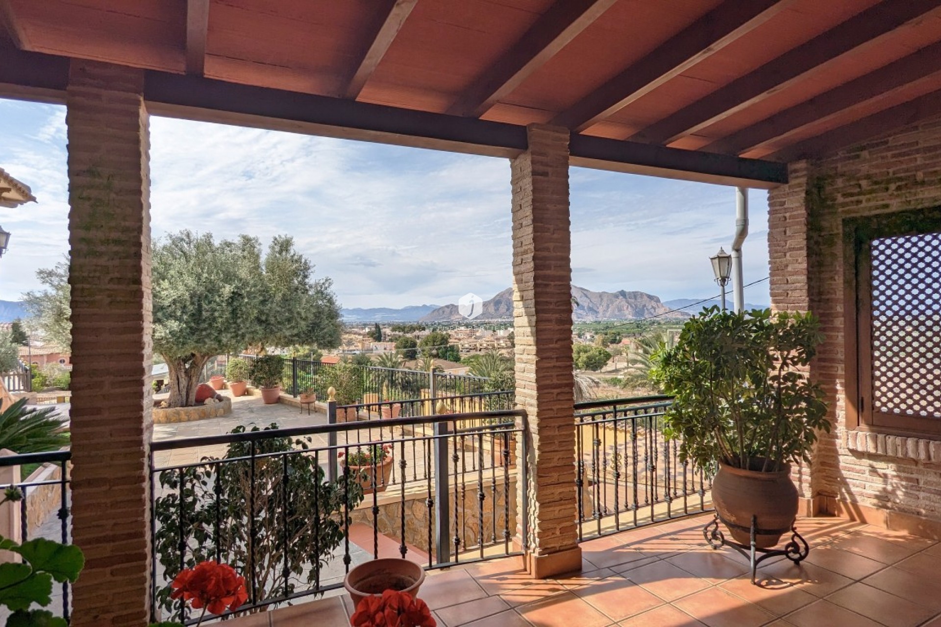 D'occasion - Villa -
Bigastro - Inland