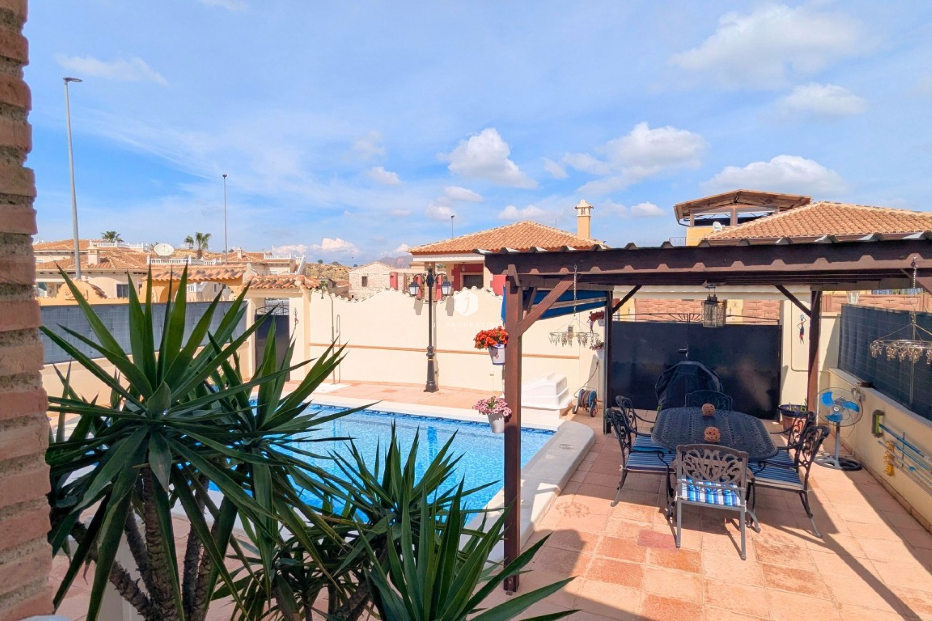D'occasion - Villa -
Bigastro - Inland