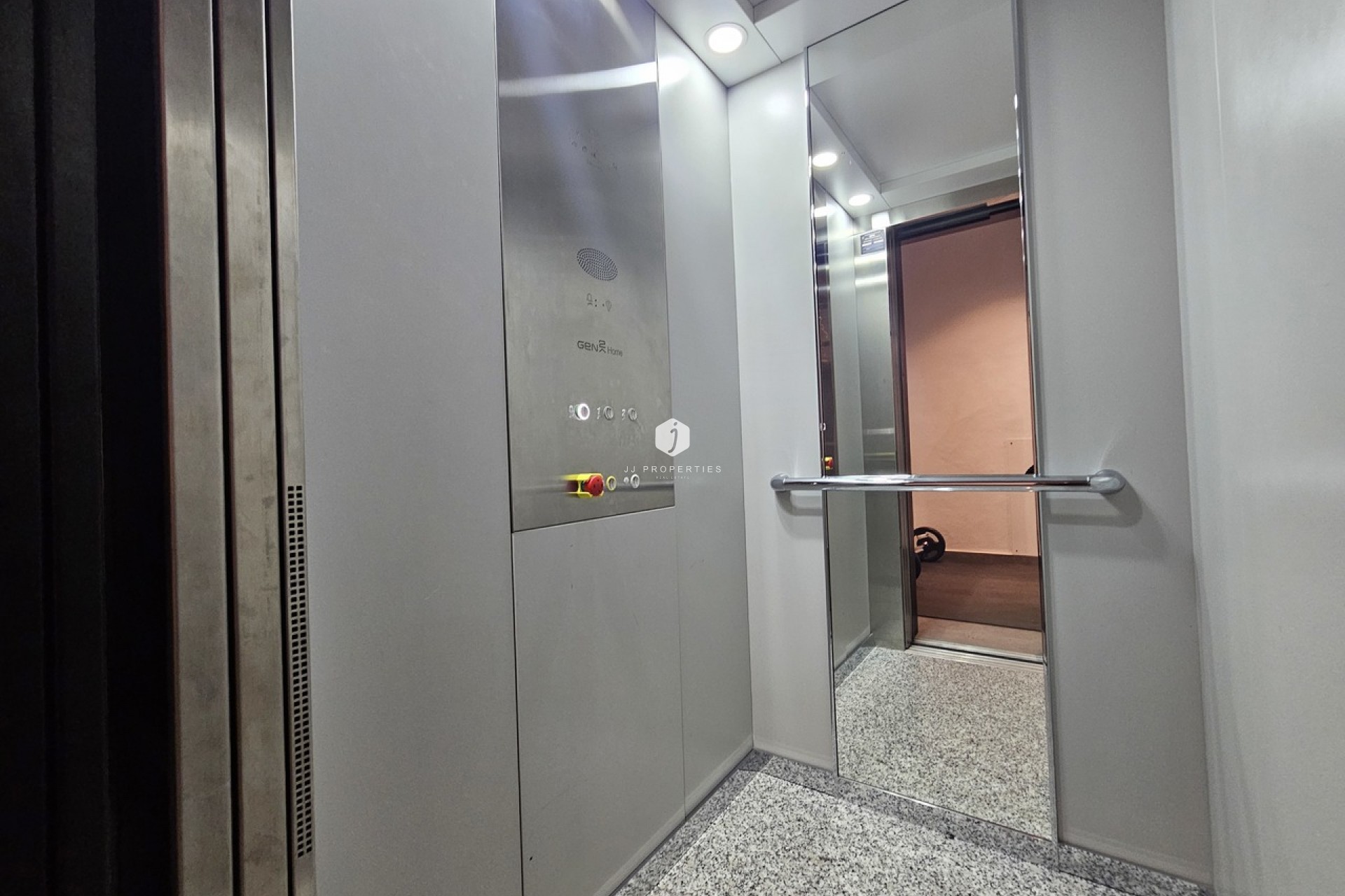 D'occasion - Villa -
Cabo Roig - Costa Blanca