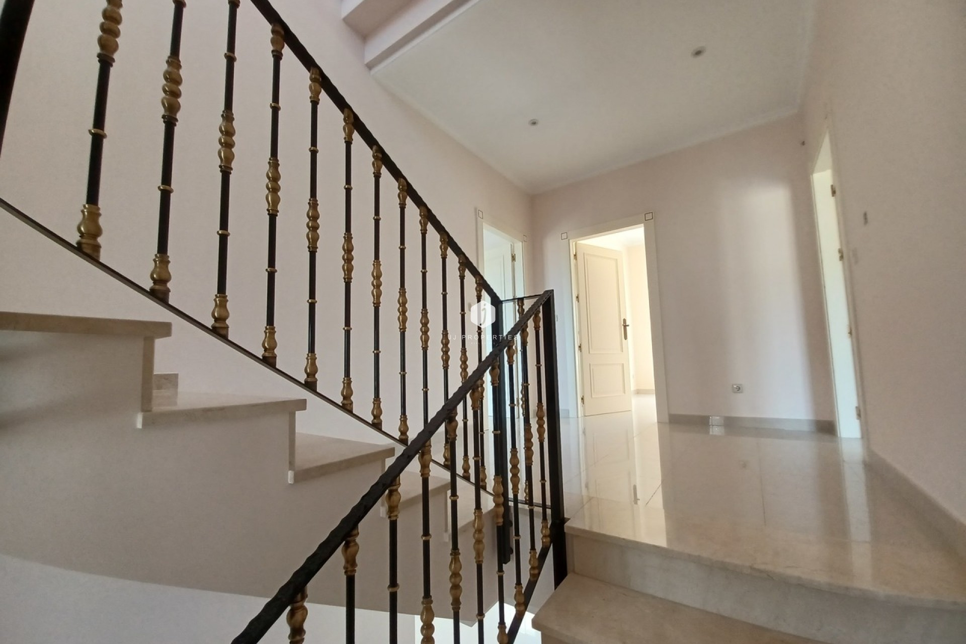 D'occasion - Villa -
Cabo Roig - Costa Blanca