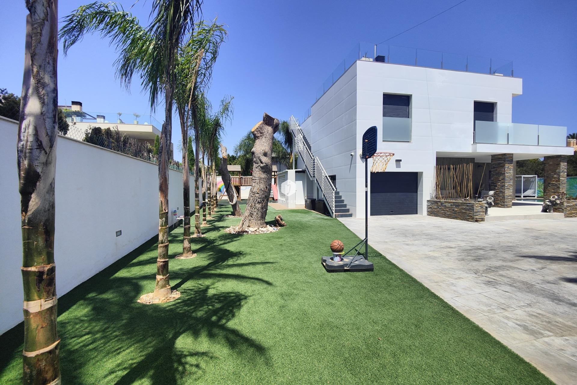 D'occasion - Villa -
Cabo Roig - Costa Blanca