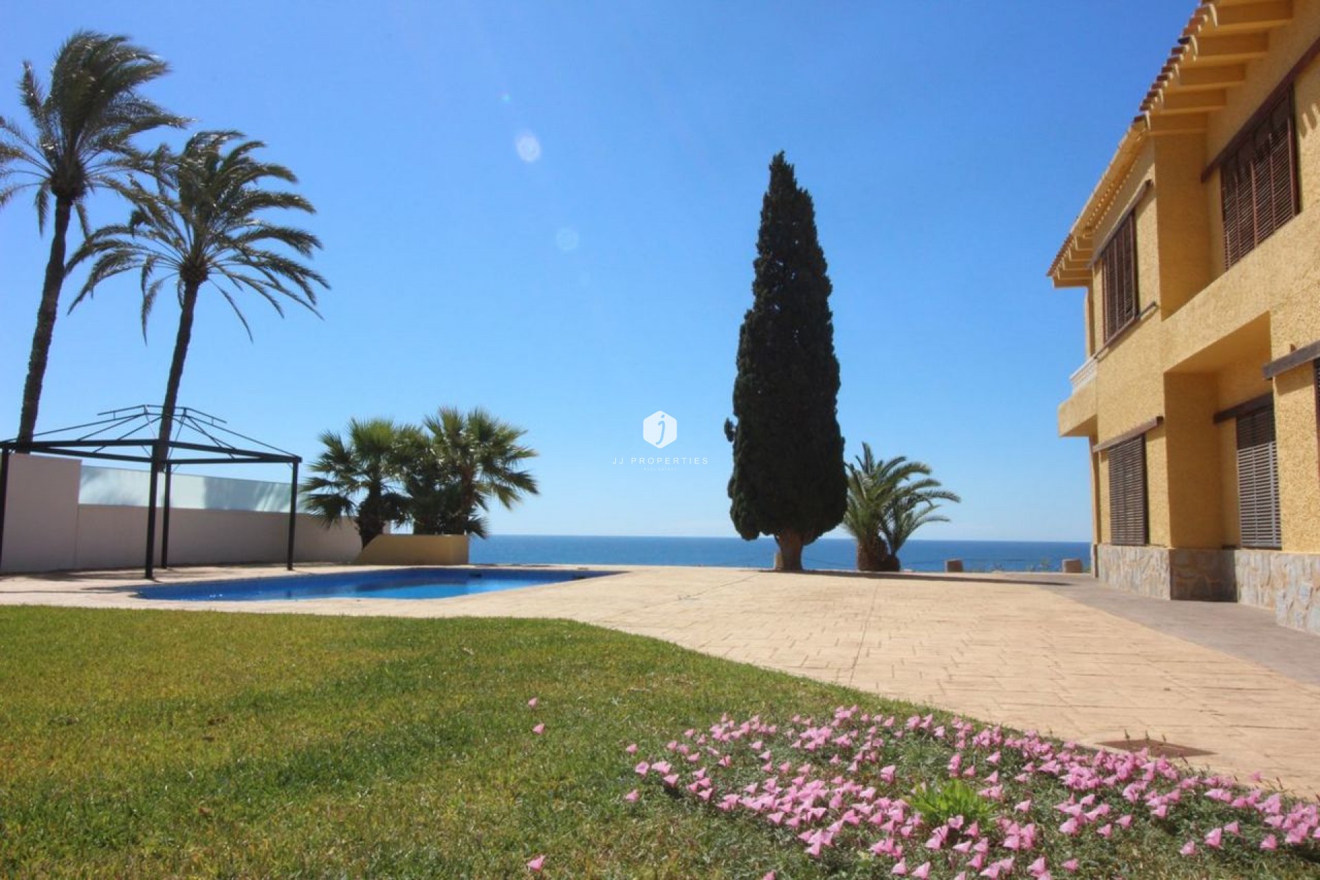 D'occasion - Villa -
Cabo Roig - Costa Blanca