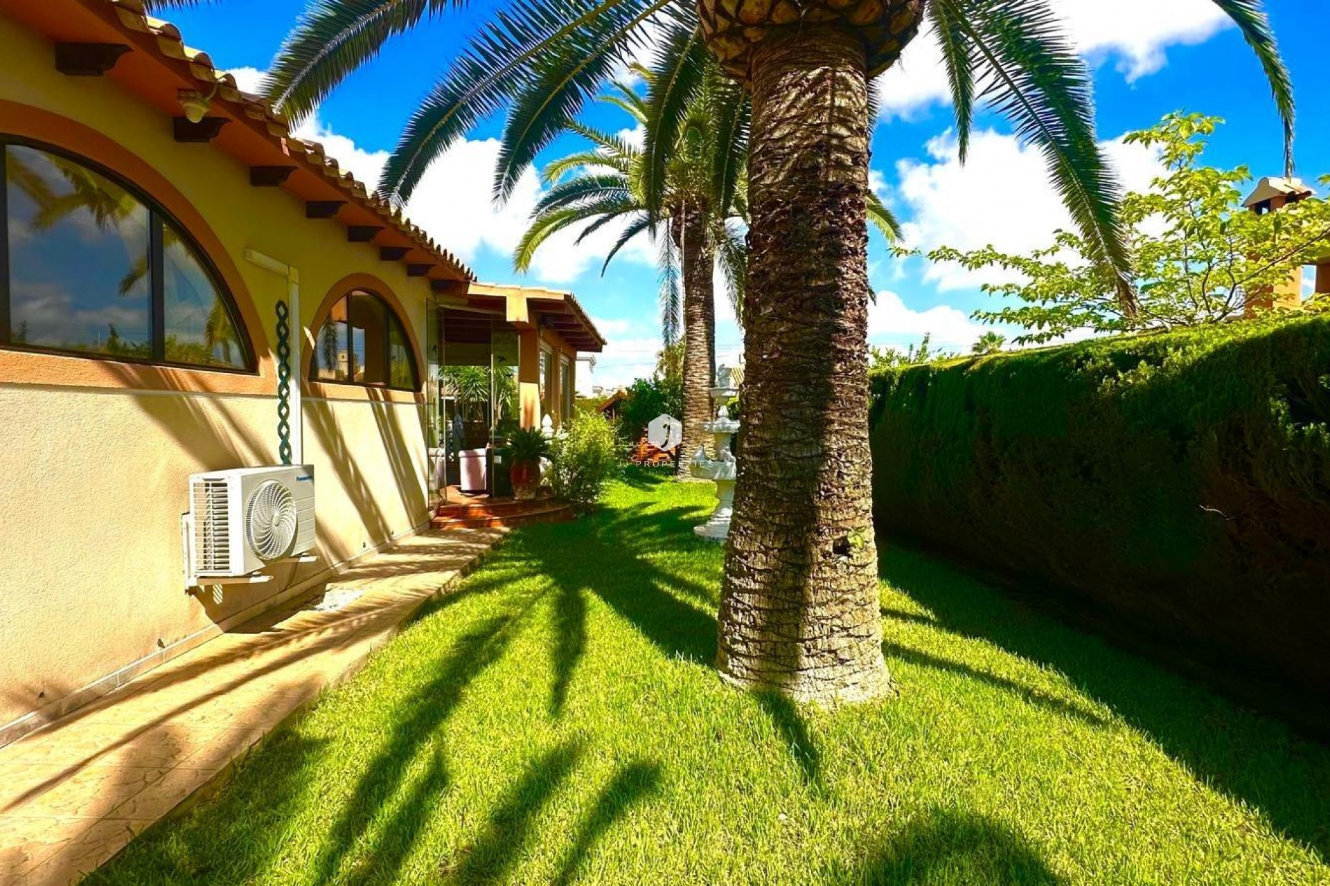 D'occasion - Villa -
Cabo Roig - Costa Blanca