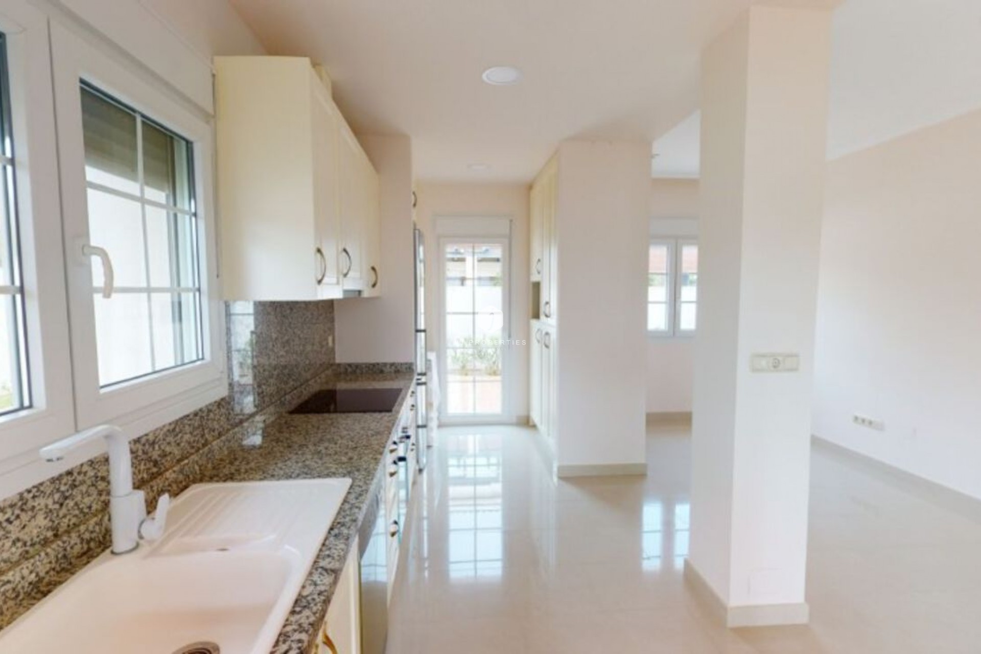 D'occasion - Villa -
Cabo Roig - Costa Blanca