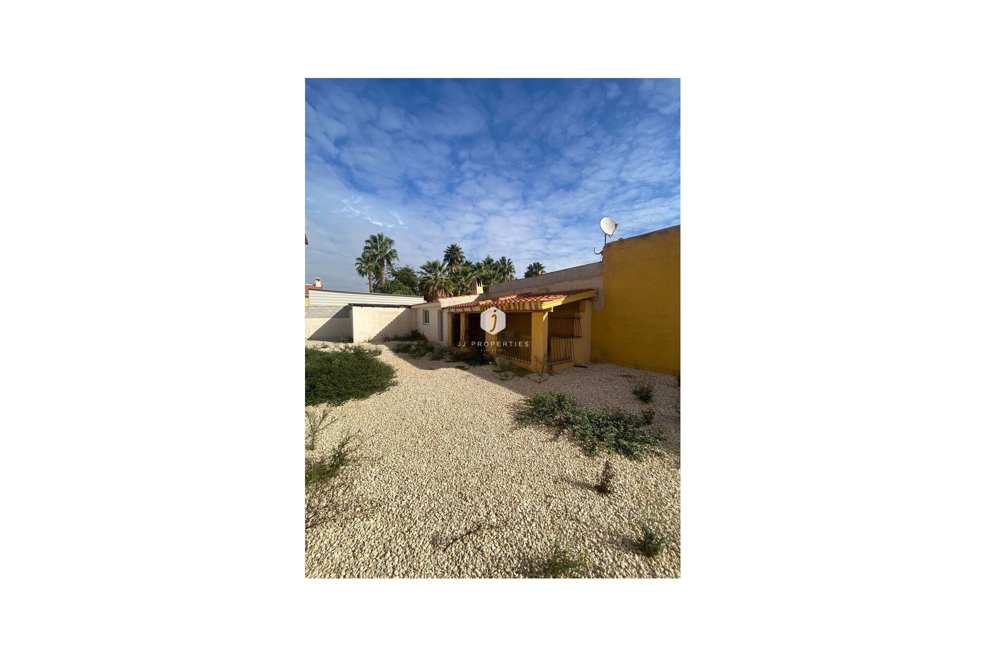 D'occasion - Villa -
Catral - Costa Blanca