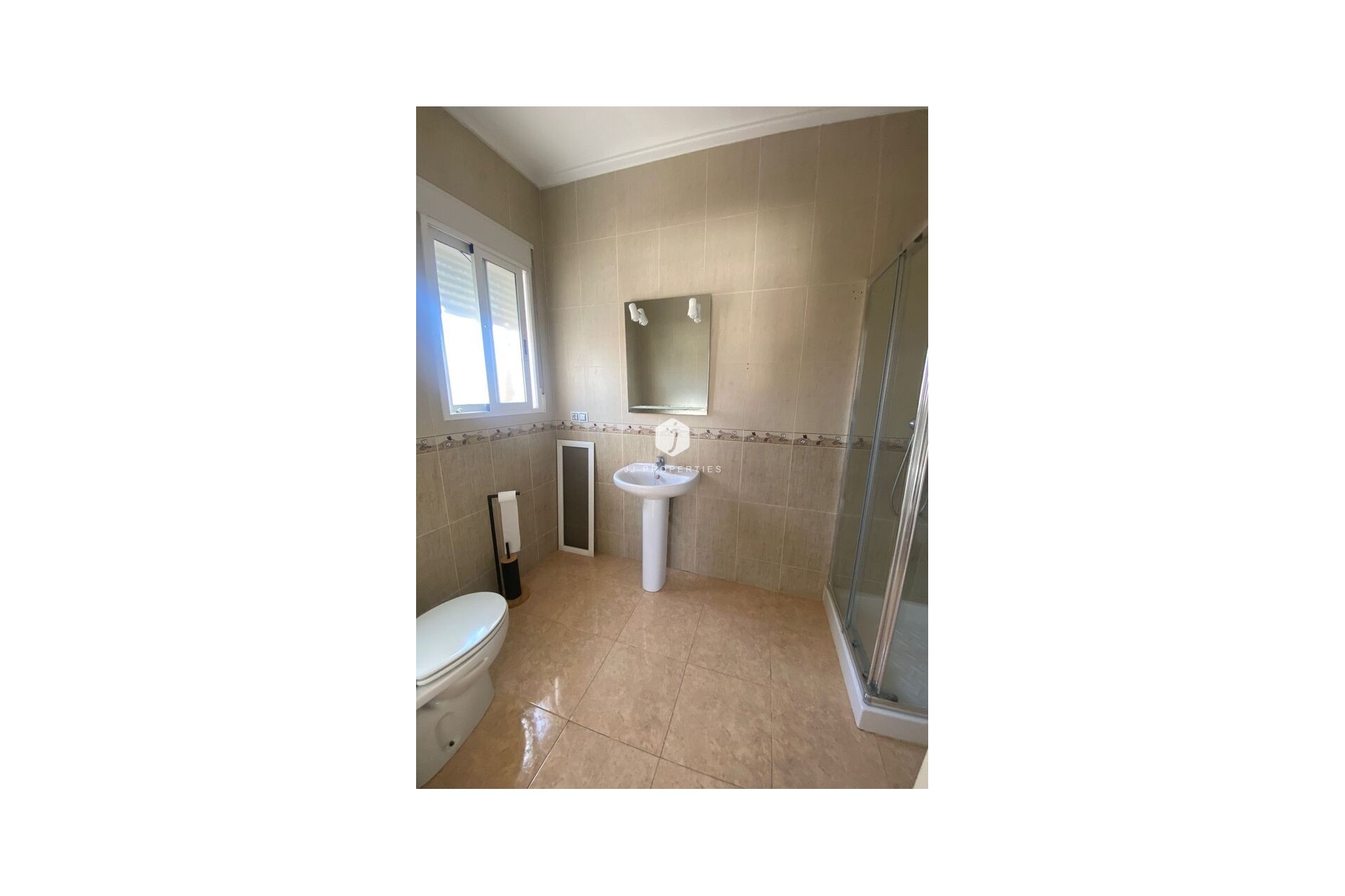 D'occasion - Villa -
Catral - Costa Blanca