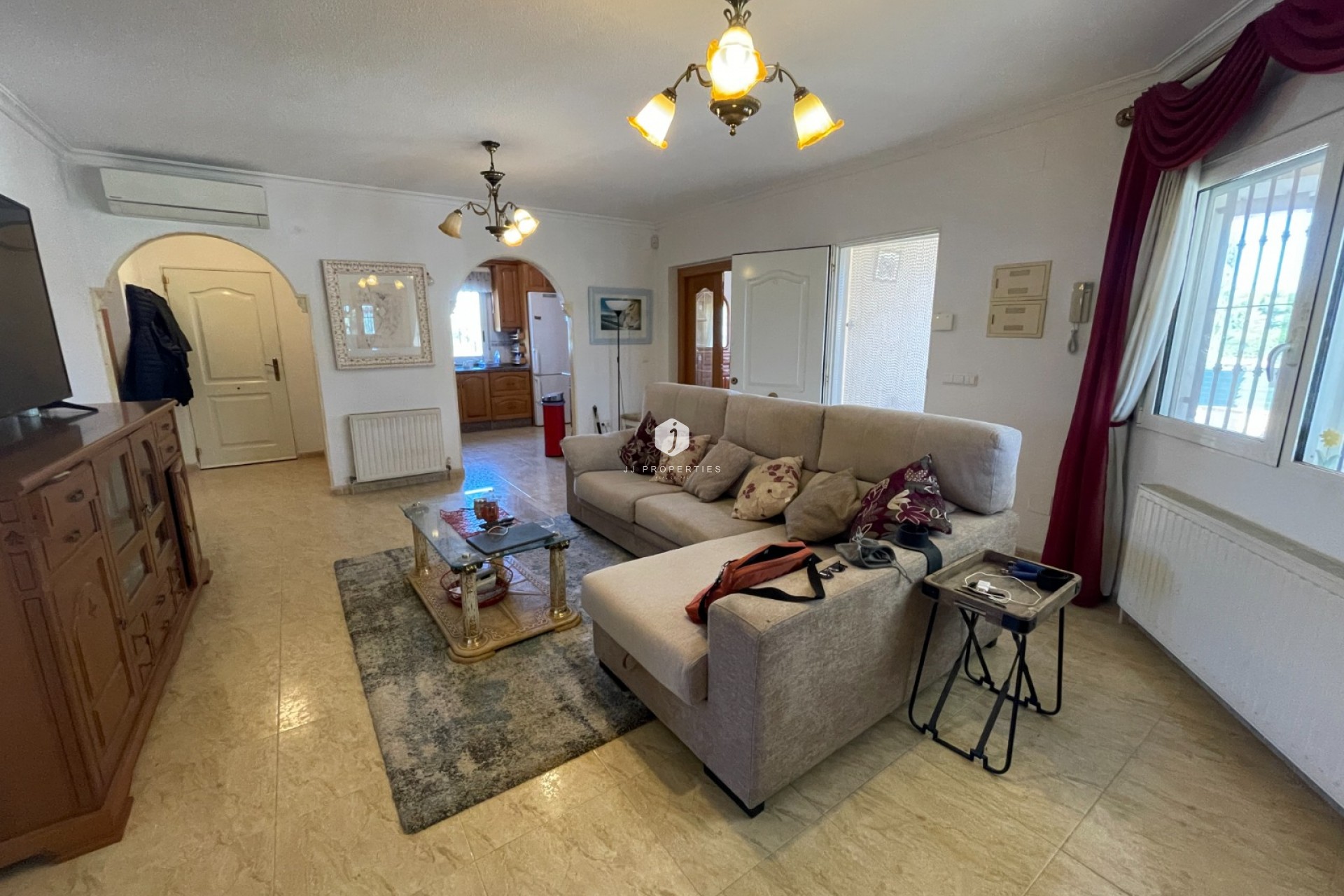 D'occasion - Villa -
Catral - Costa Blanca