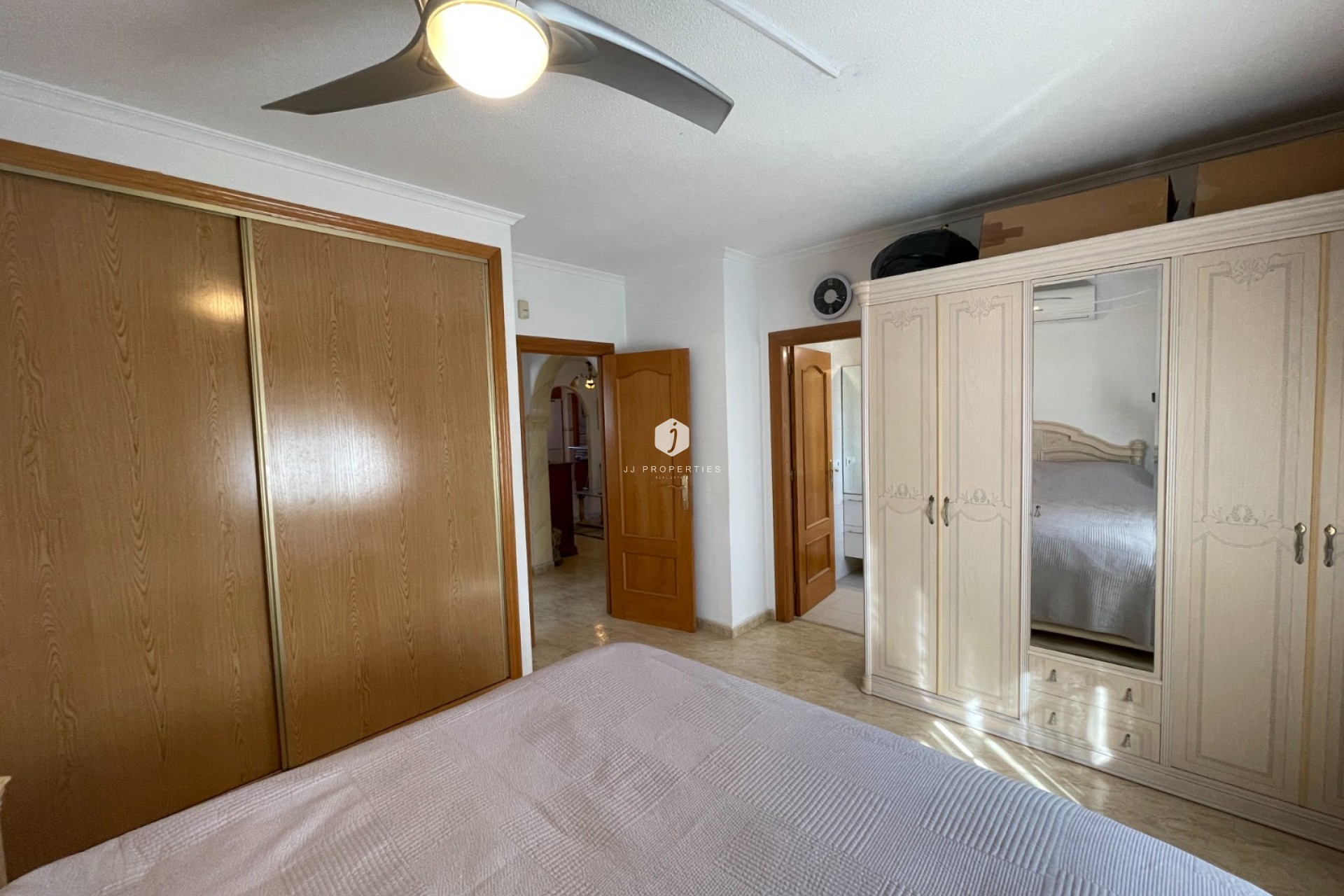 D'occasion - Villa -
Catral - Costa Blanca