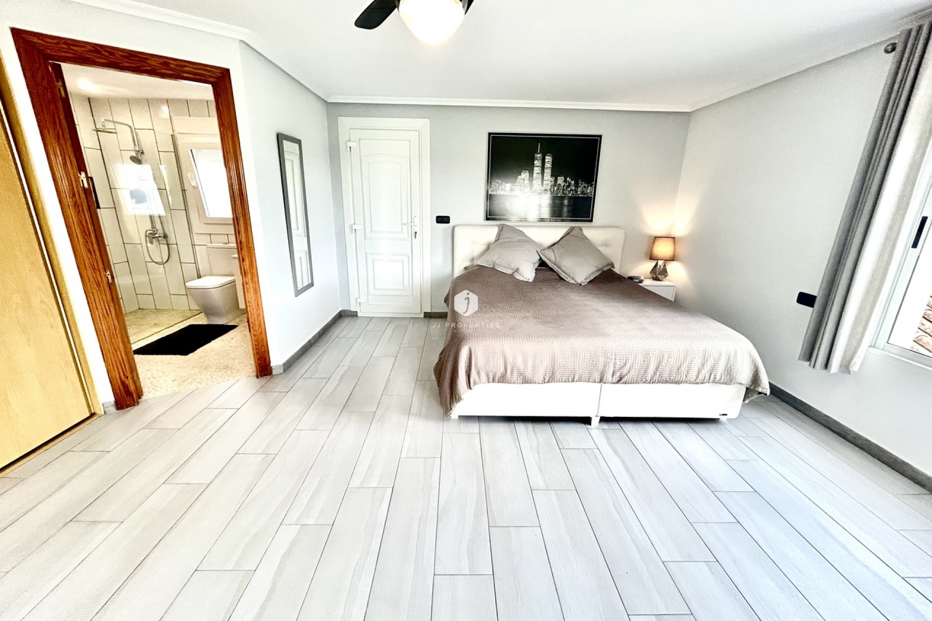 D'occasion - Villa -
Catral - Costa Blanca