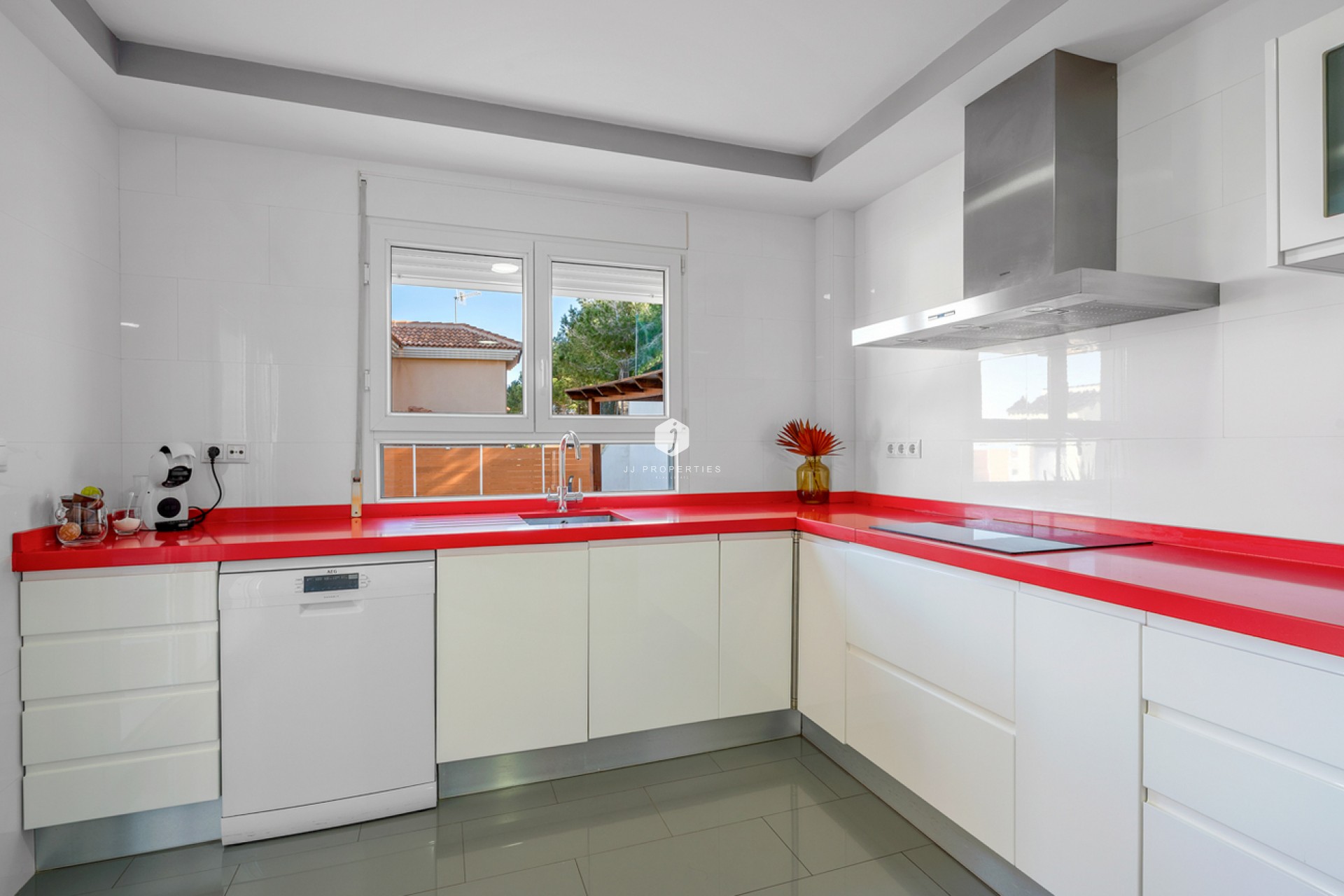 D'occasion - Villa -
Ciudad De Las Comunicaciones - Costa Blanca