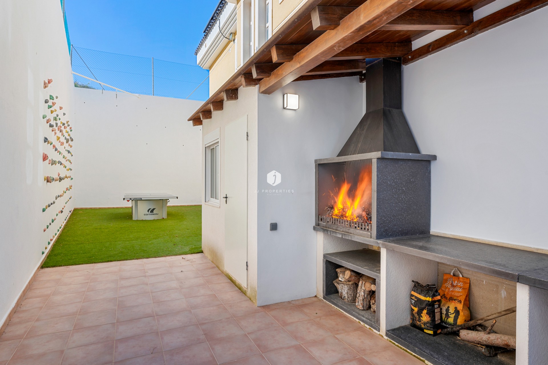 D'occasion - Villa -
Ciudad De Las Comunicaciones - Costa Blanca