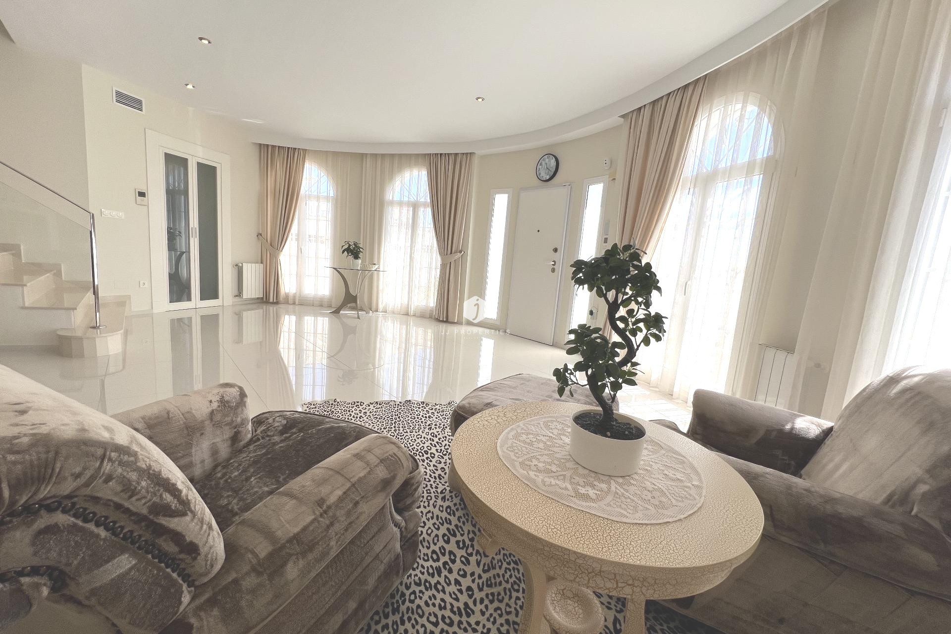 D'occasion - Villa -
Ciudad Quesada - Costa Blanca