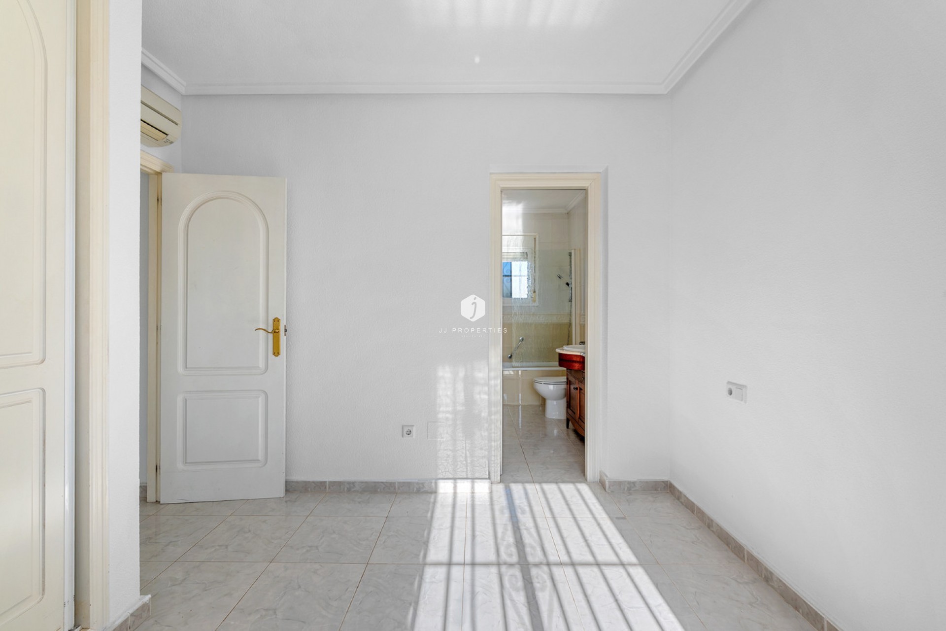 D'occasion - Villa -
Ciudad Quesada - Costa Blanca