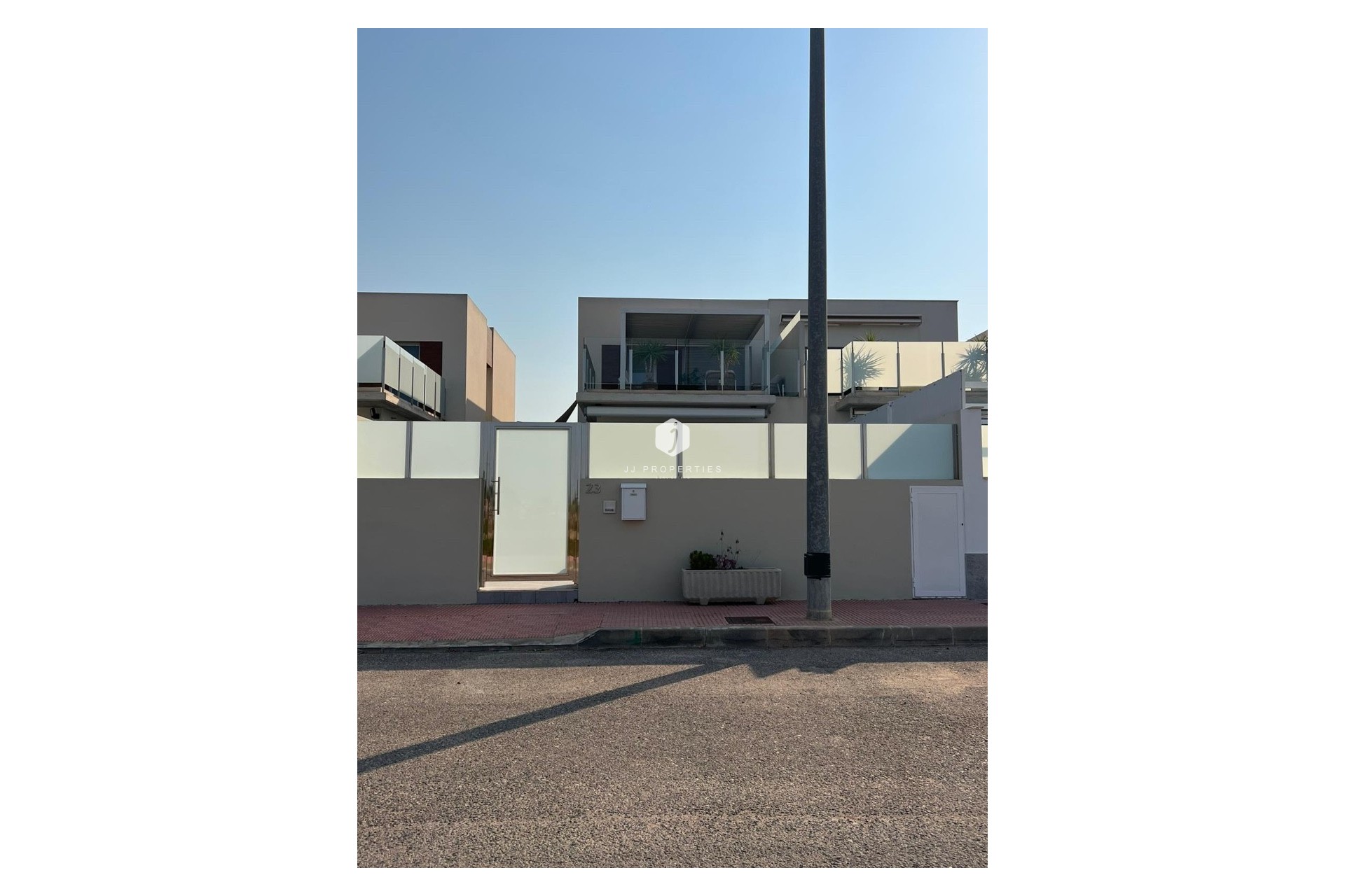 D'occasion - Villa -
Daya Vieja - Costa Blanca