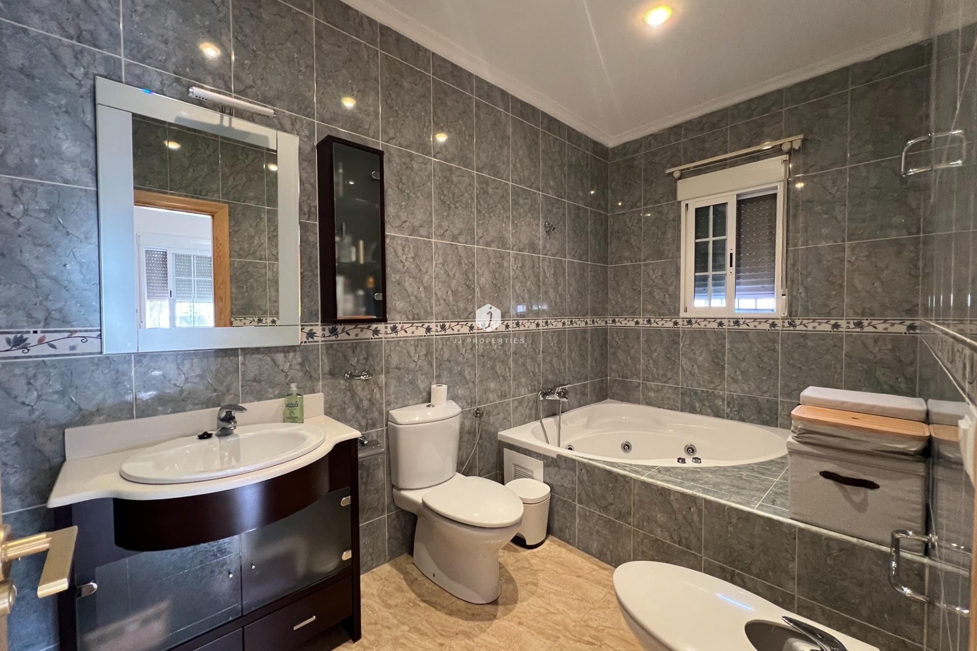 D'occasion - Villa -
Dolores - Cmno. Escorredor