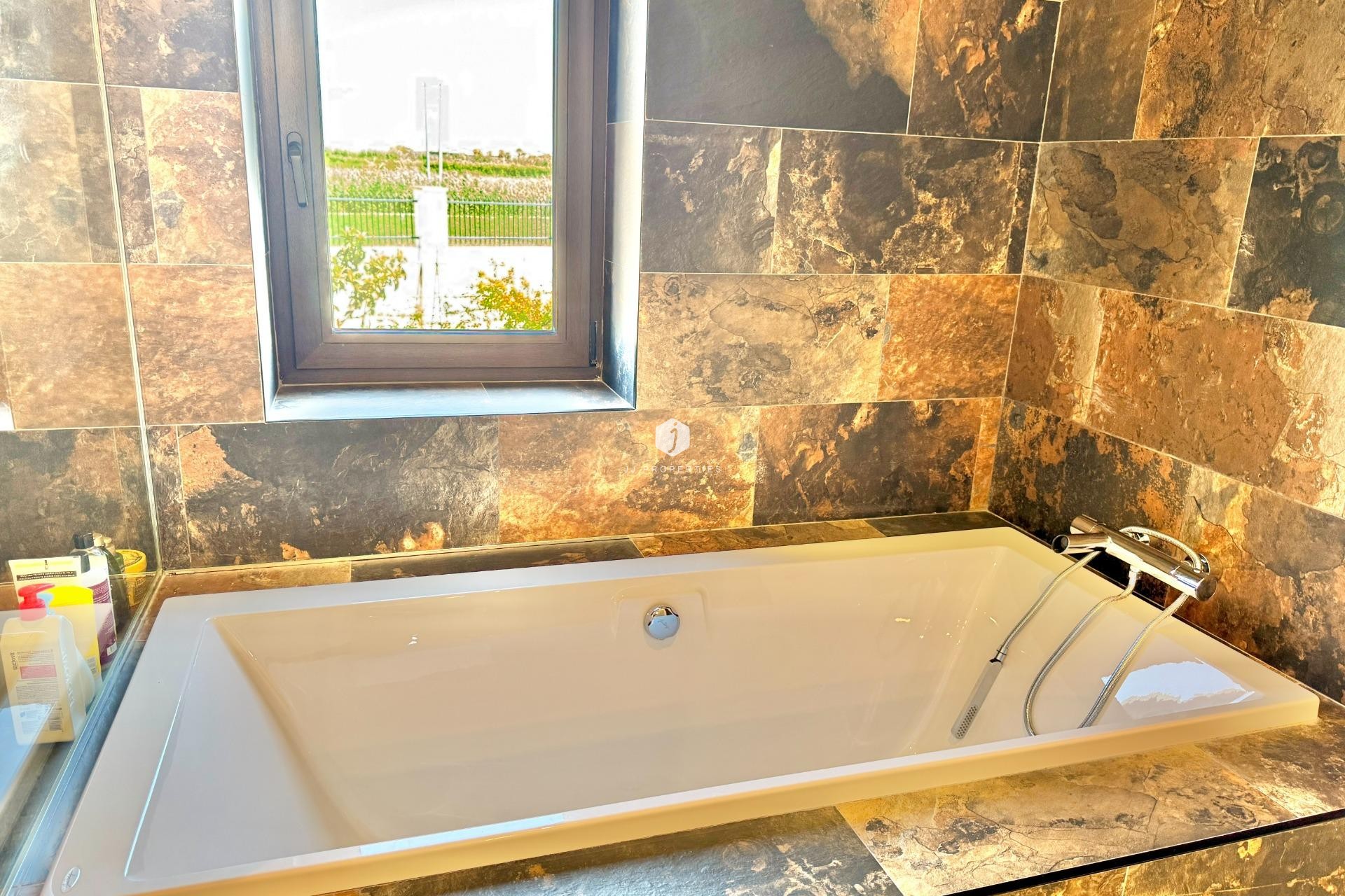 D'occasion - Villa -
Dolores - Comunidad Valenciana