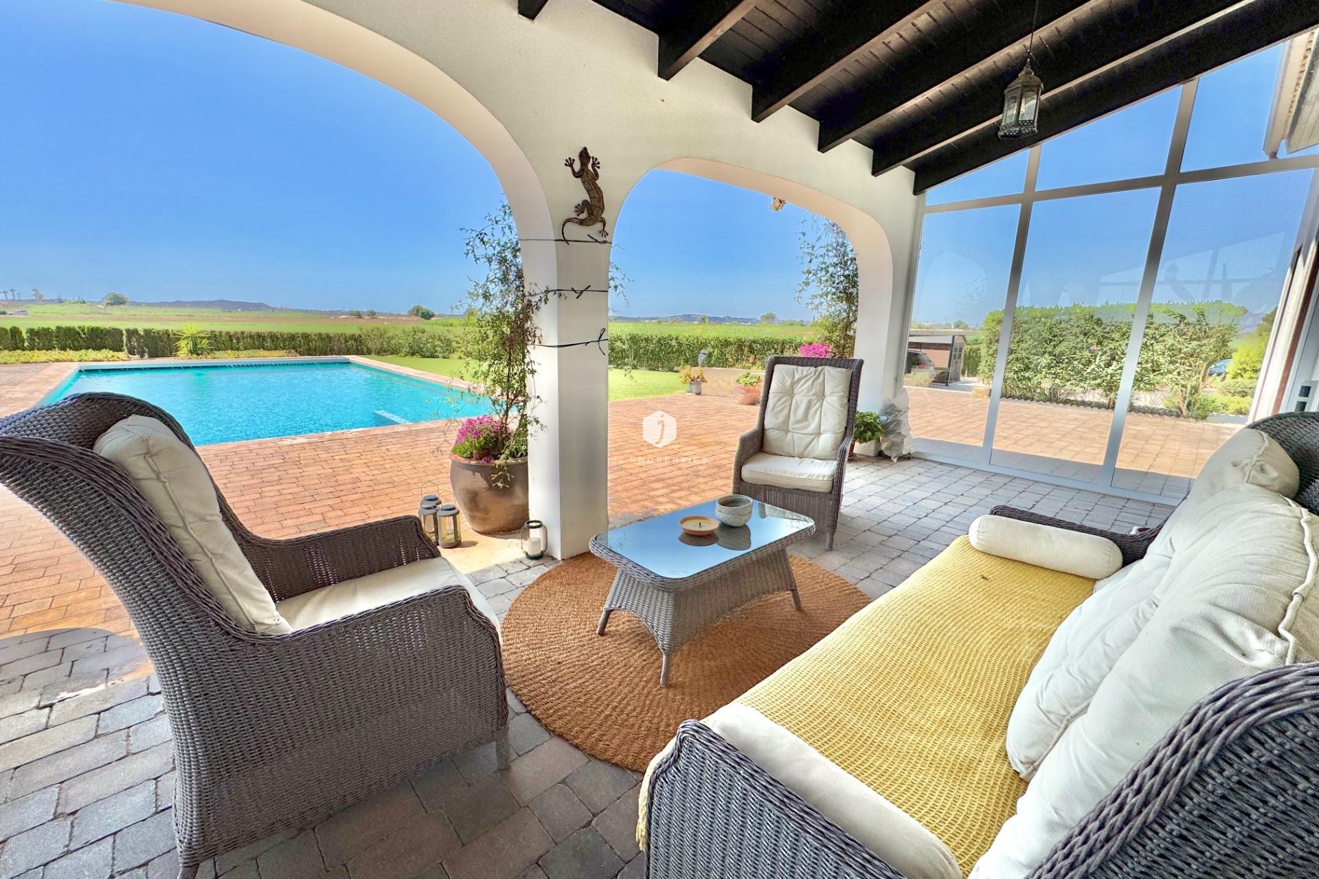 D'occasion - Villa -
Dolores - Comunidad Valenciana