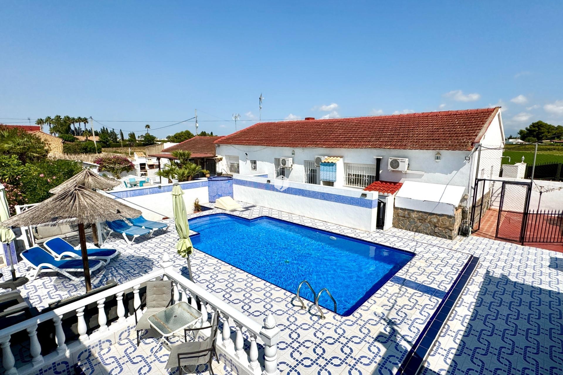 D'occasion - Villa -
Dolores - Comunidad Valenciana