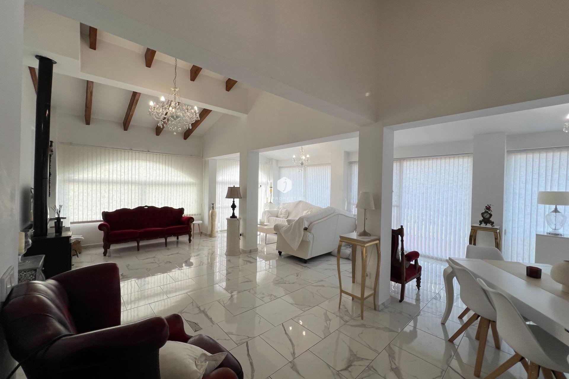 D'occasion - Villa -
Dolores - Comunidad Valenciana