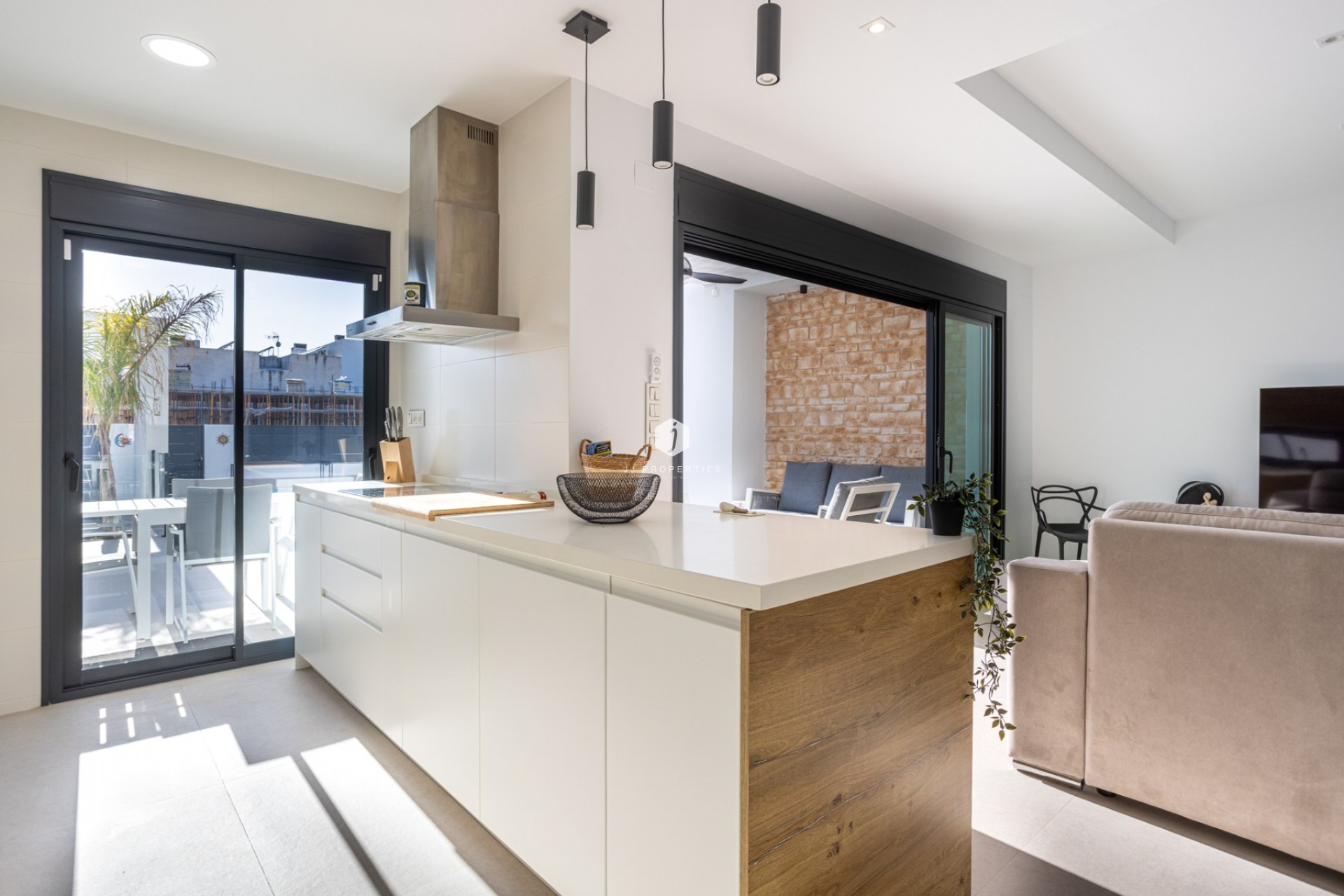 D'occasion - Villa -
Dolores - Costa Blanca