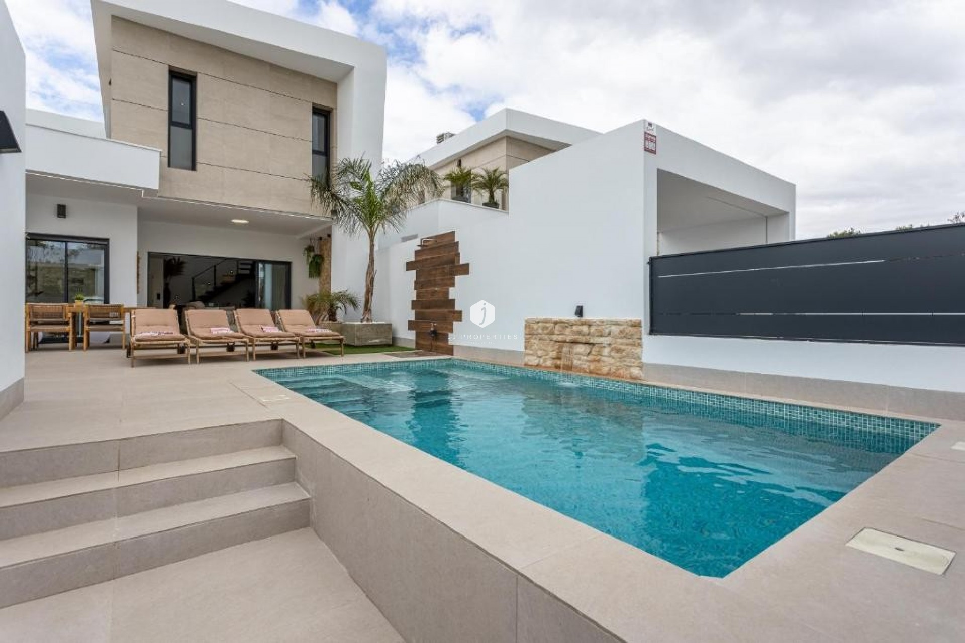 D'occasion - Villa -
Dolores - Costa Blanca